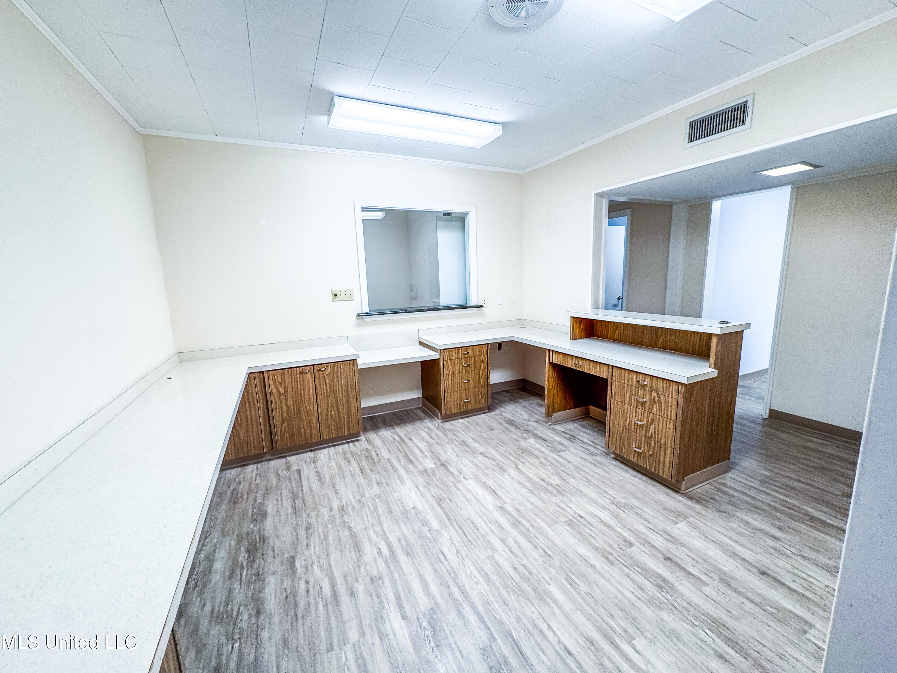 142 Jefferson Davis Blvd Boulevard Property Photo 8