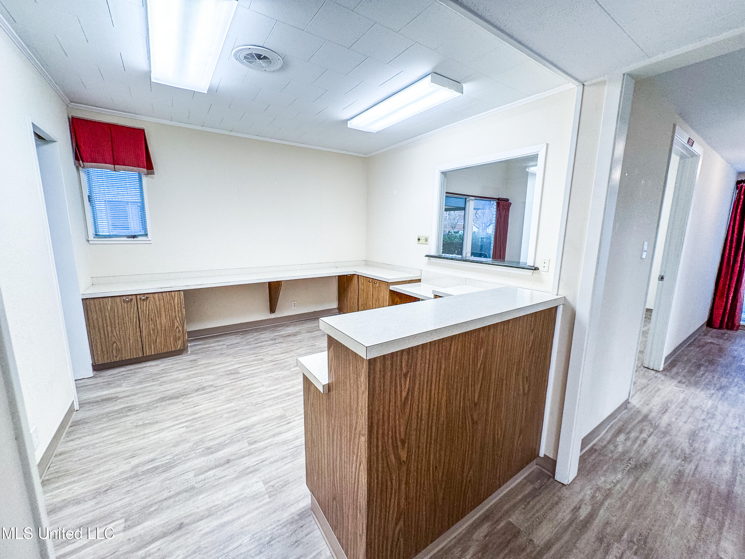 142 Jefferson Davis Blvd Boulevard Property Photo 9