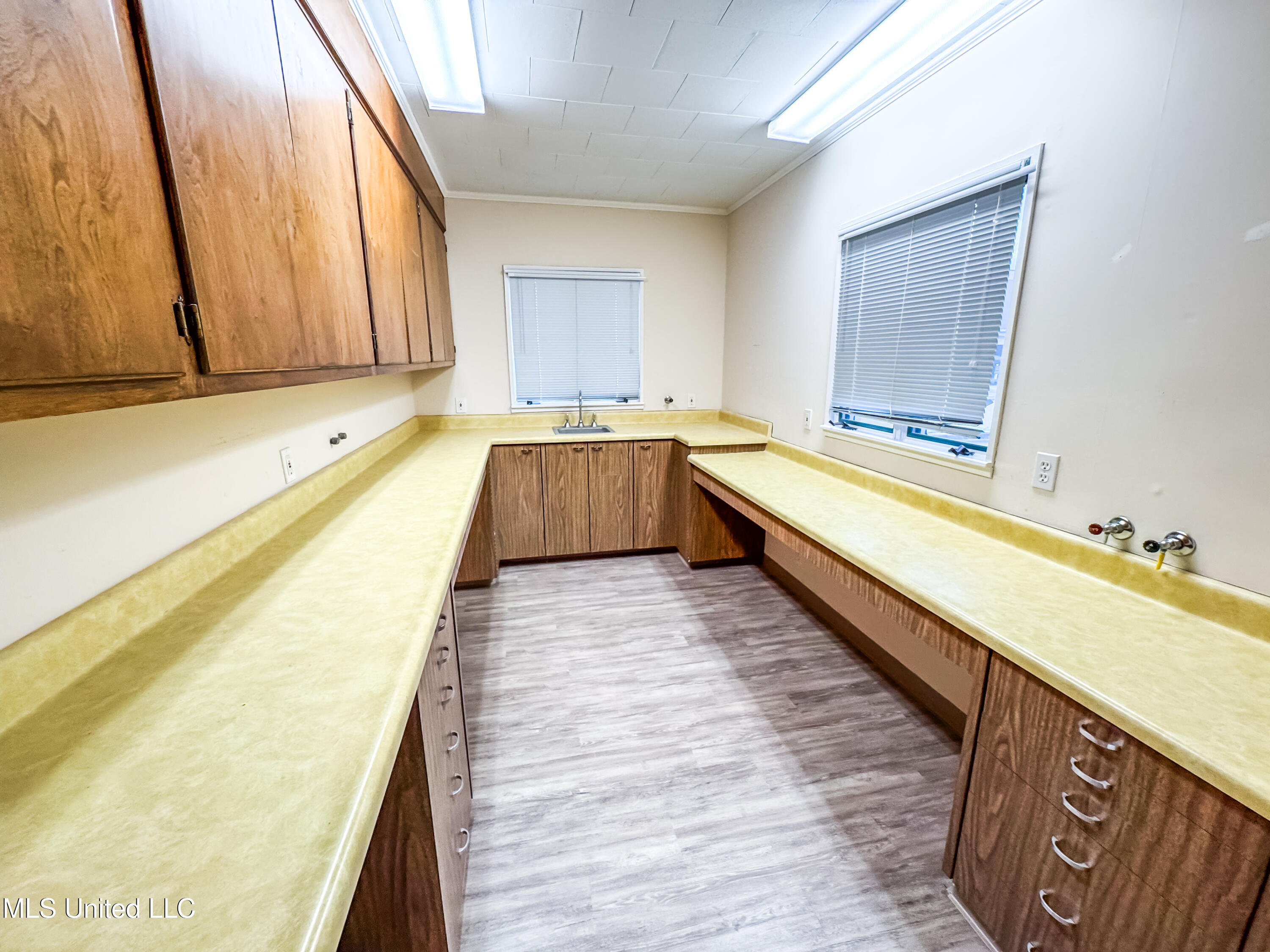 142 Jefferson Davis Blvd Boulevard Property Photo 19