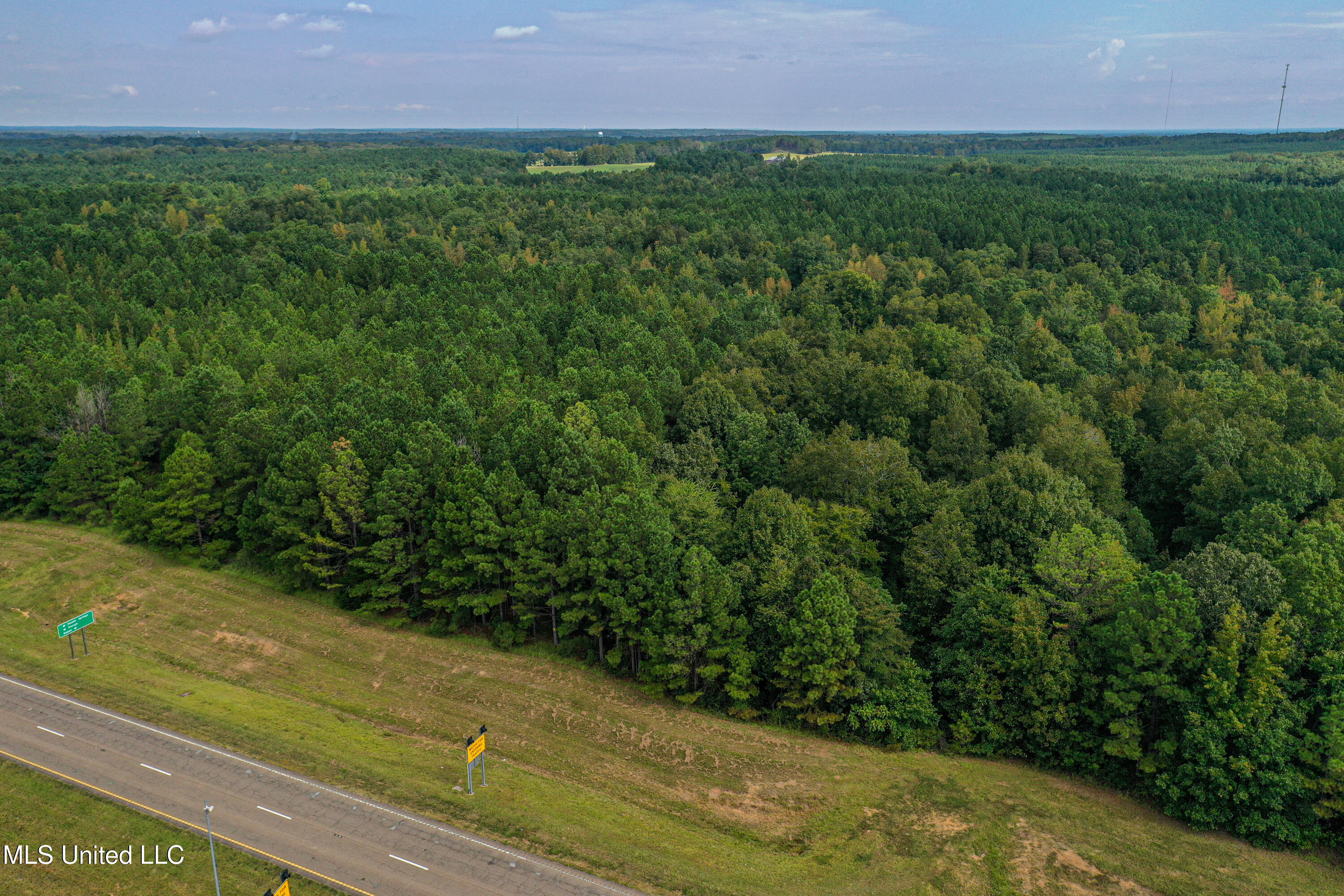 01 Highway 82 Property Photo 25