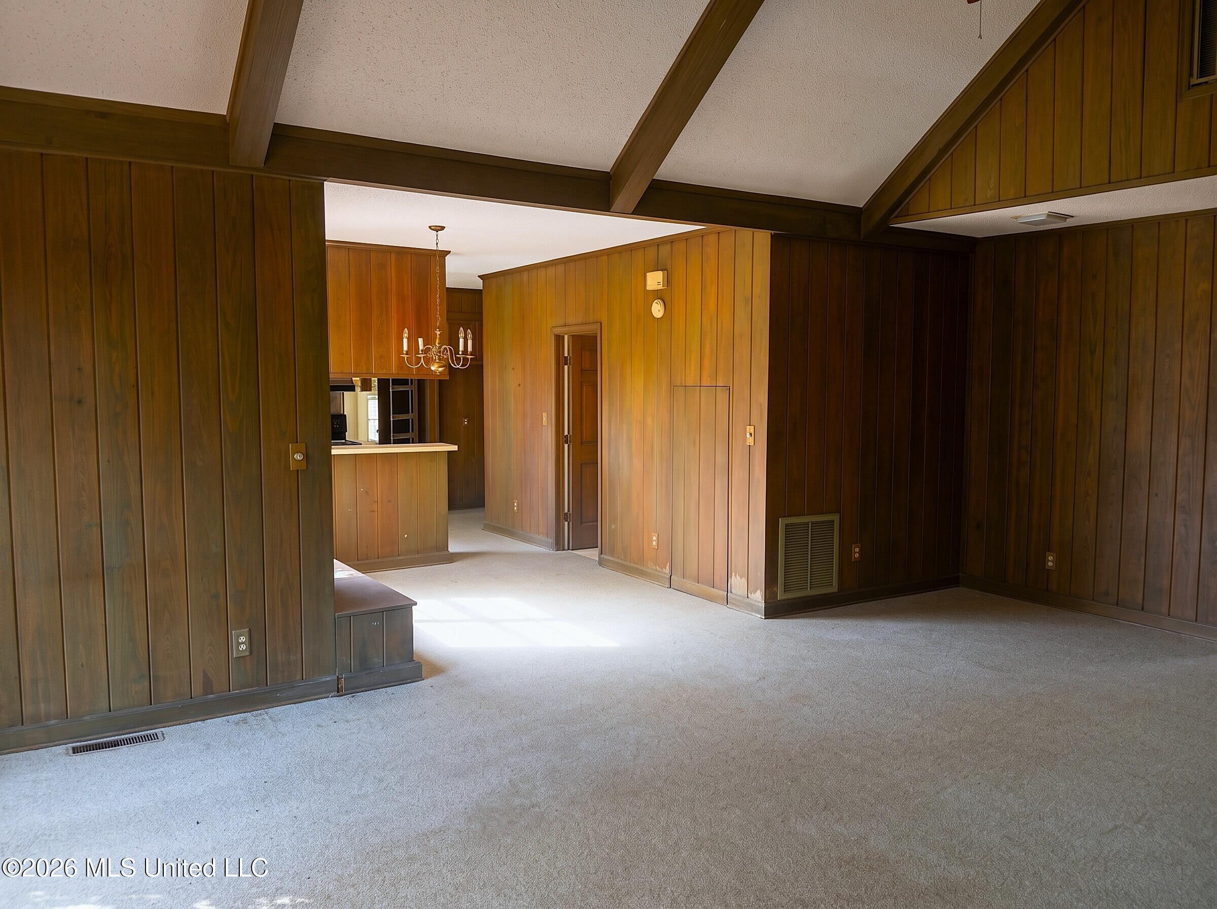 107 Treadway Circle Property Photo 5