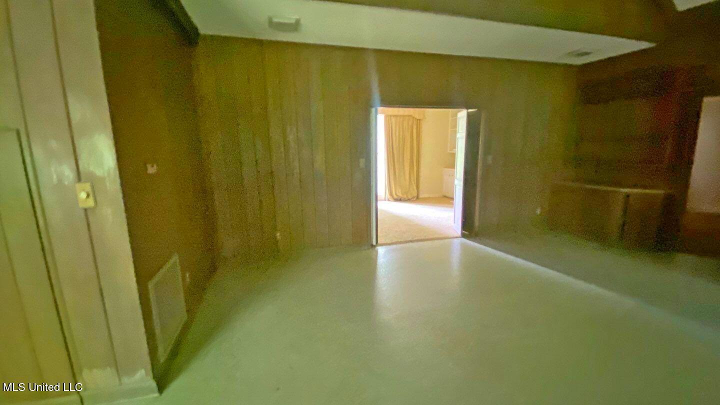 107 Treadway Circle Property Photo 6