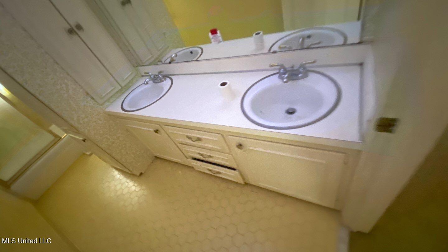 107 Treadway Circle Property Photo 32