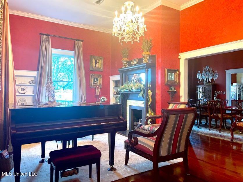 521 Holland Avenue Avenue Property Photo 8