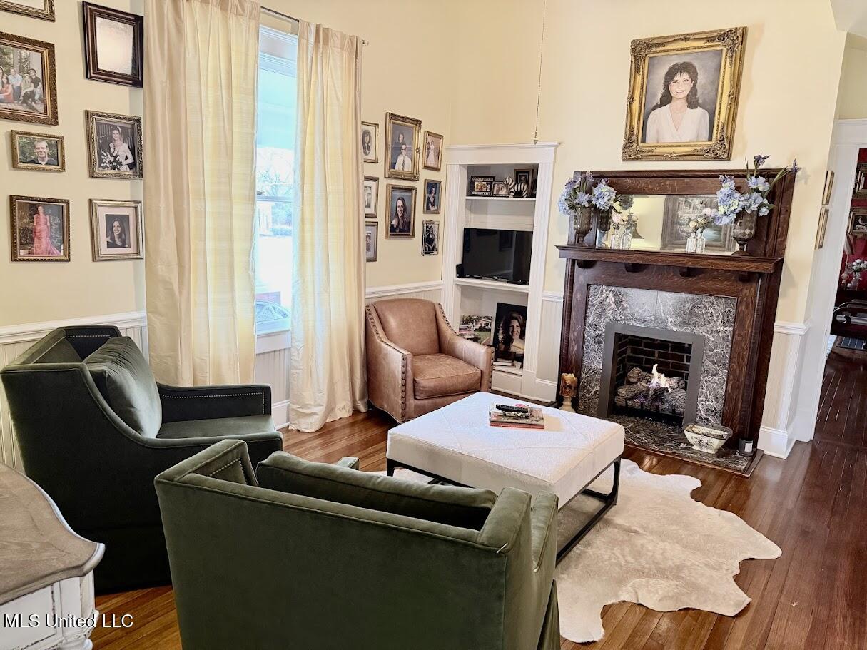 521 Holland Avenue Avenue Property Photo 11