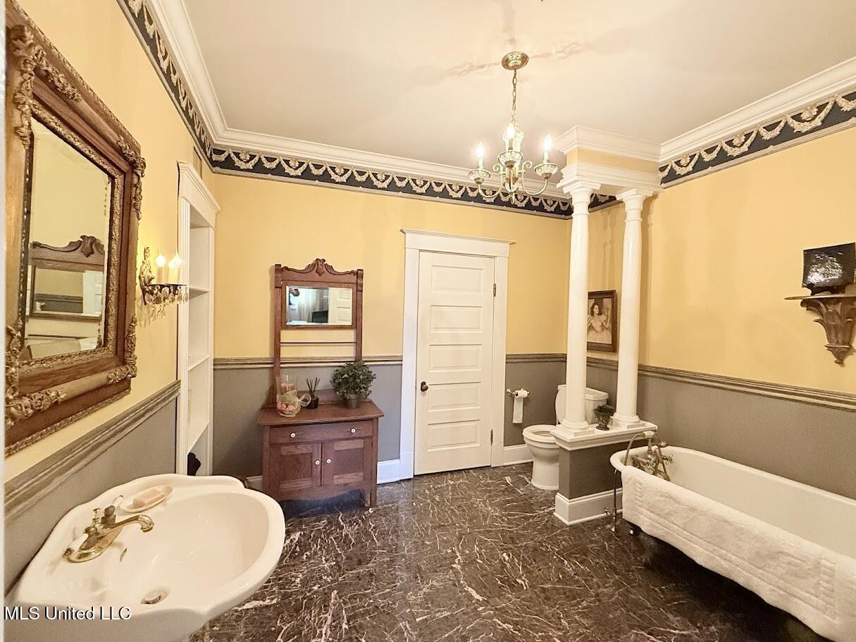 521 Holland Avenue Avenue Property Photo 13