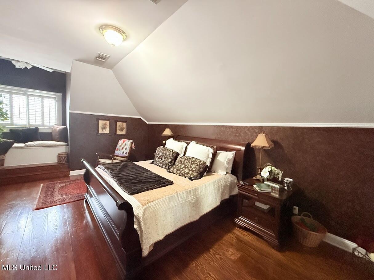 521 Holland Avenue Avenue Property Photo 25