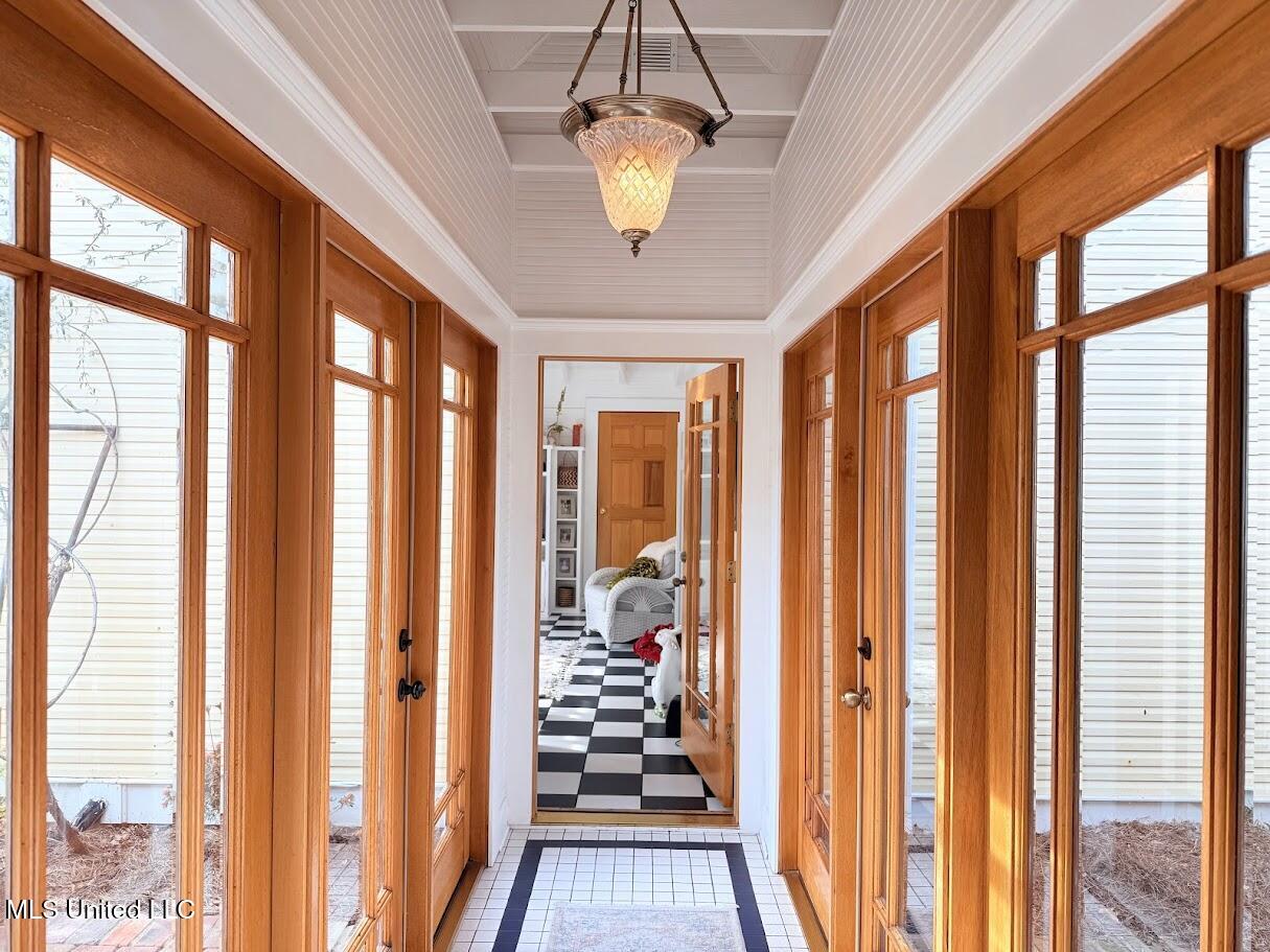 521 Holland Avenue Avenue Property Photo 26