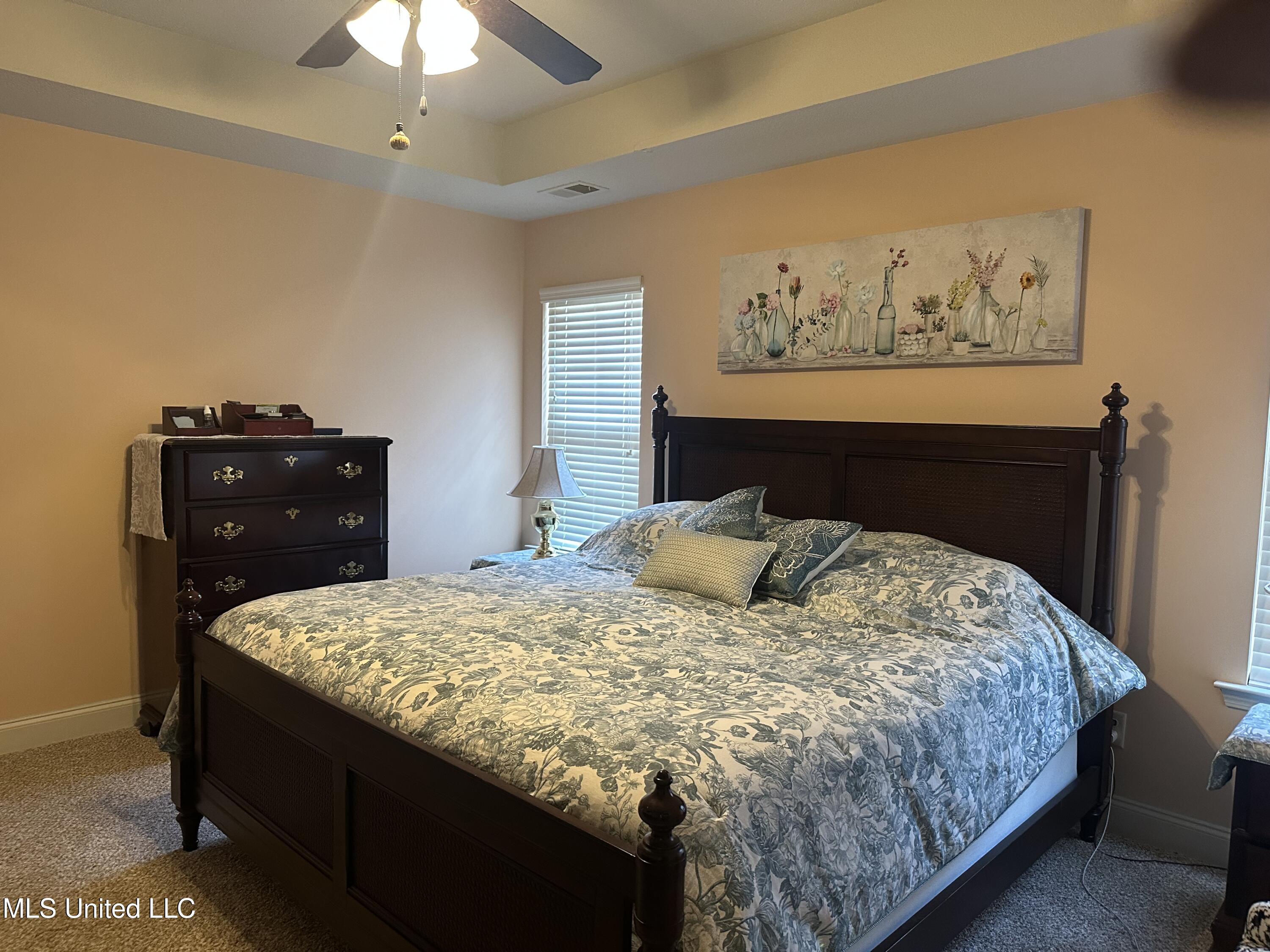 3302 Foxdale Loop Property Photo 11