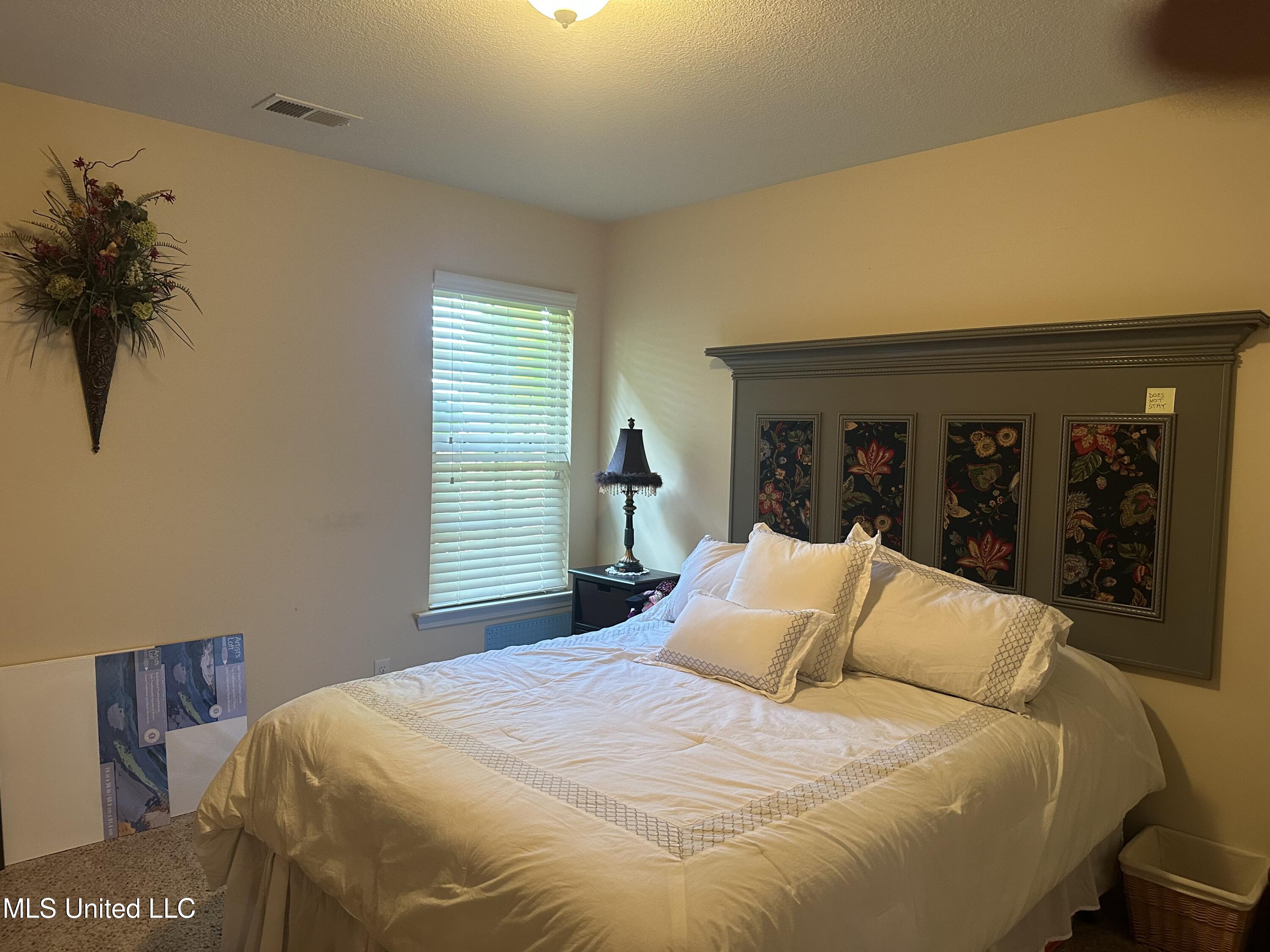 3302 Foxdale Loop Property Photo 19