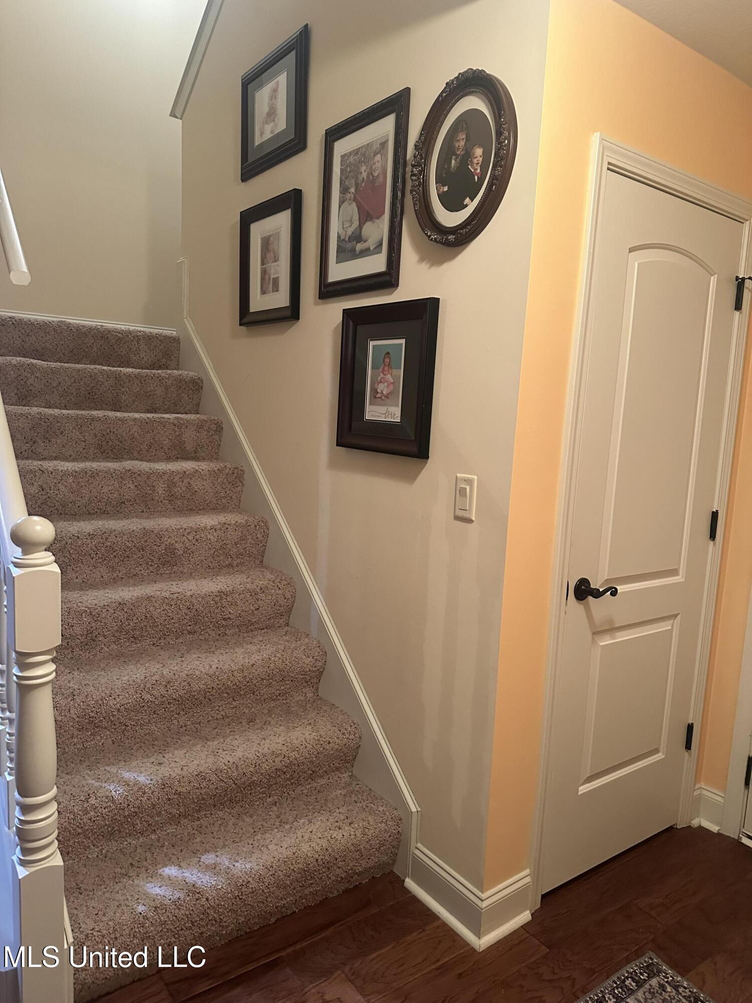 3302 Foxdale Loop Property Photo 20