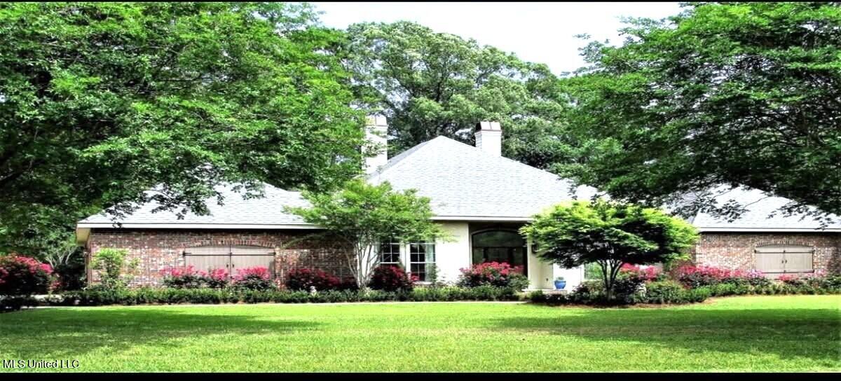 101 Cherrybark Lane Property Photo 1