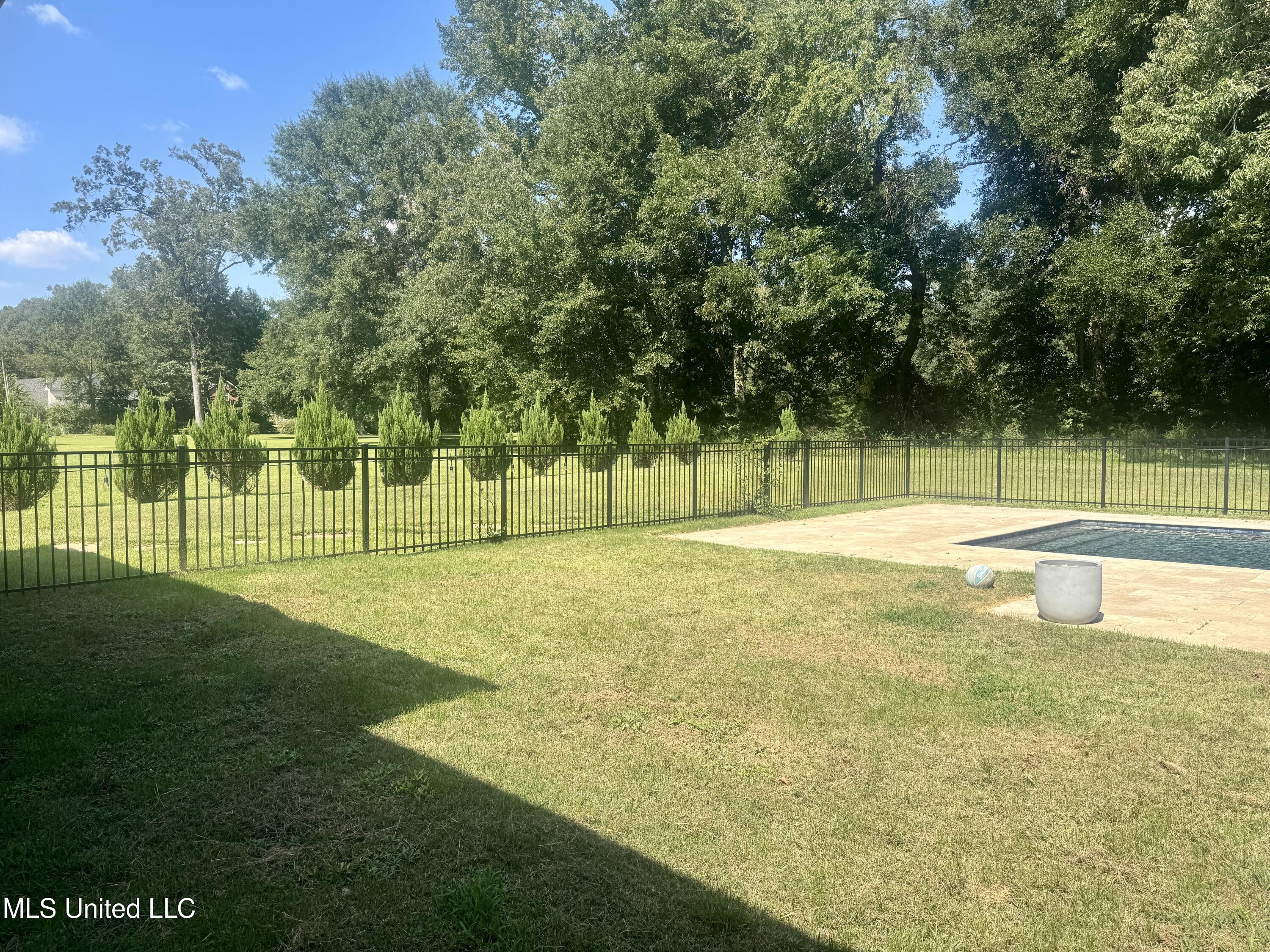 101 Cherrybark Lane Property Photo 3