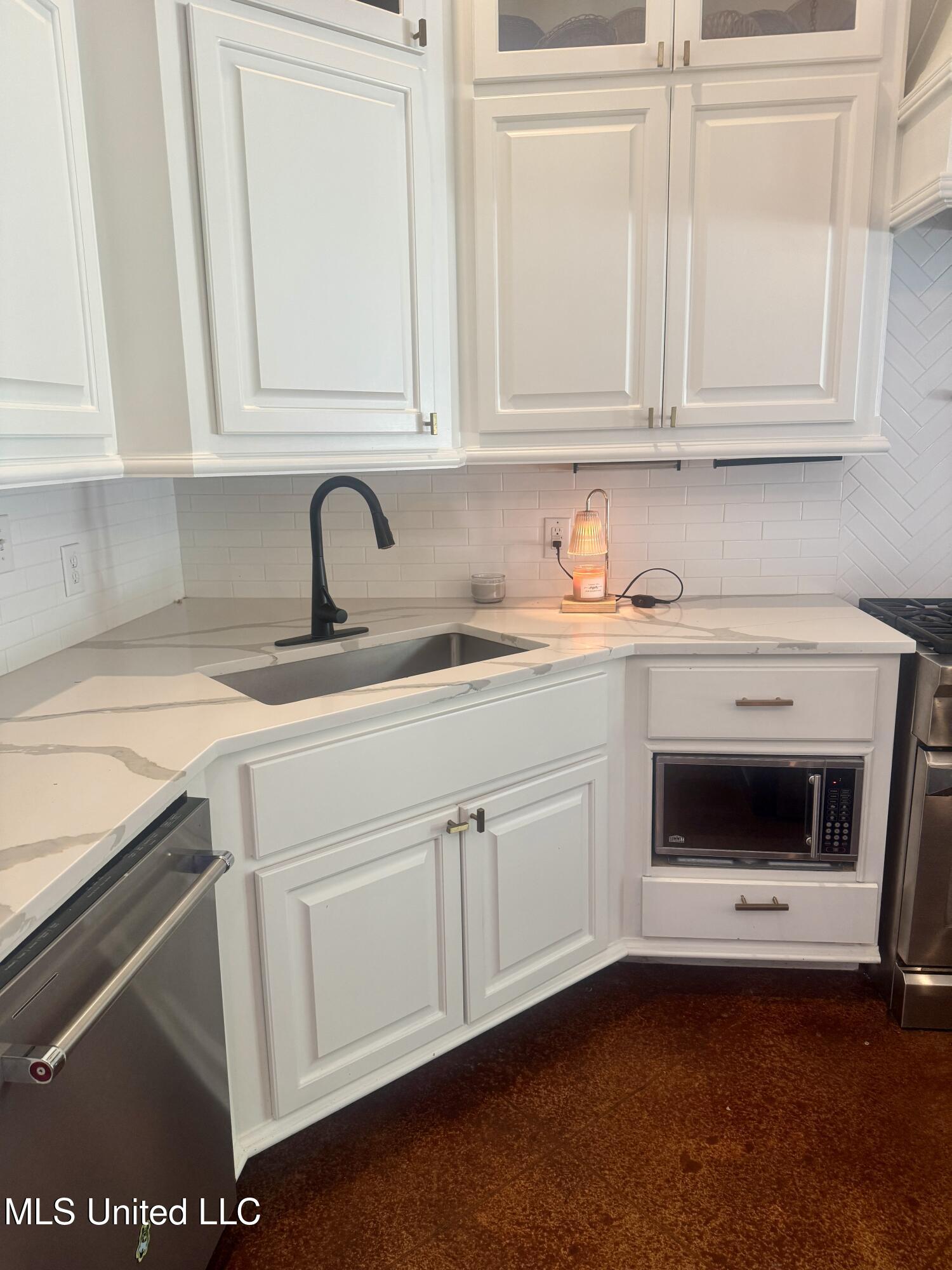 101 Cherrybark Lane Property Photo 10