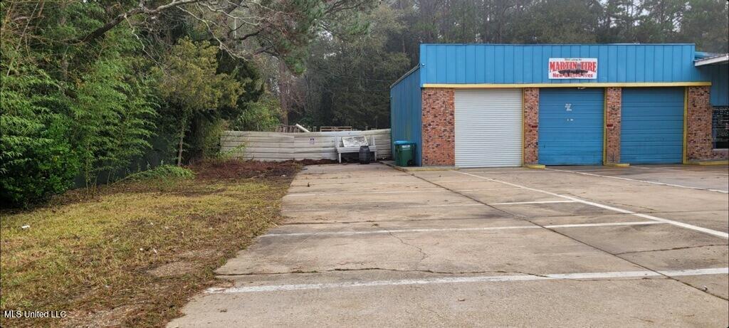 3000 Ladnier Road Property Photo 2