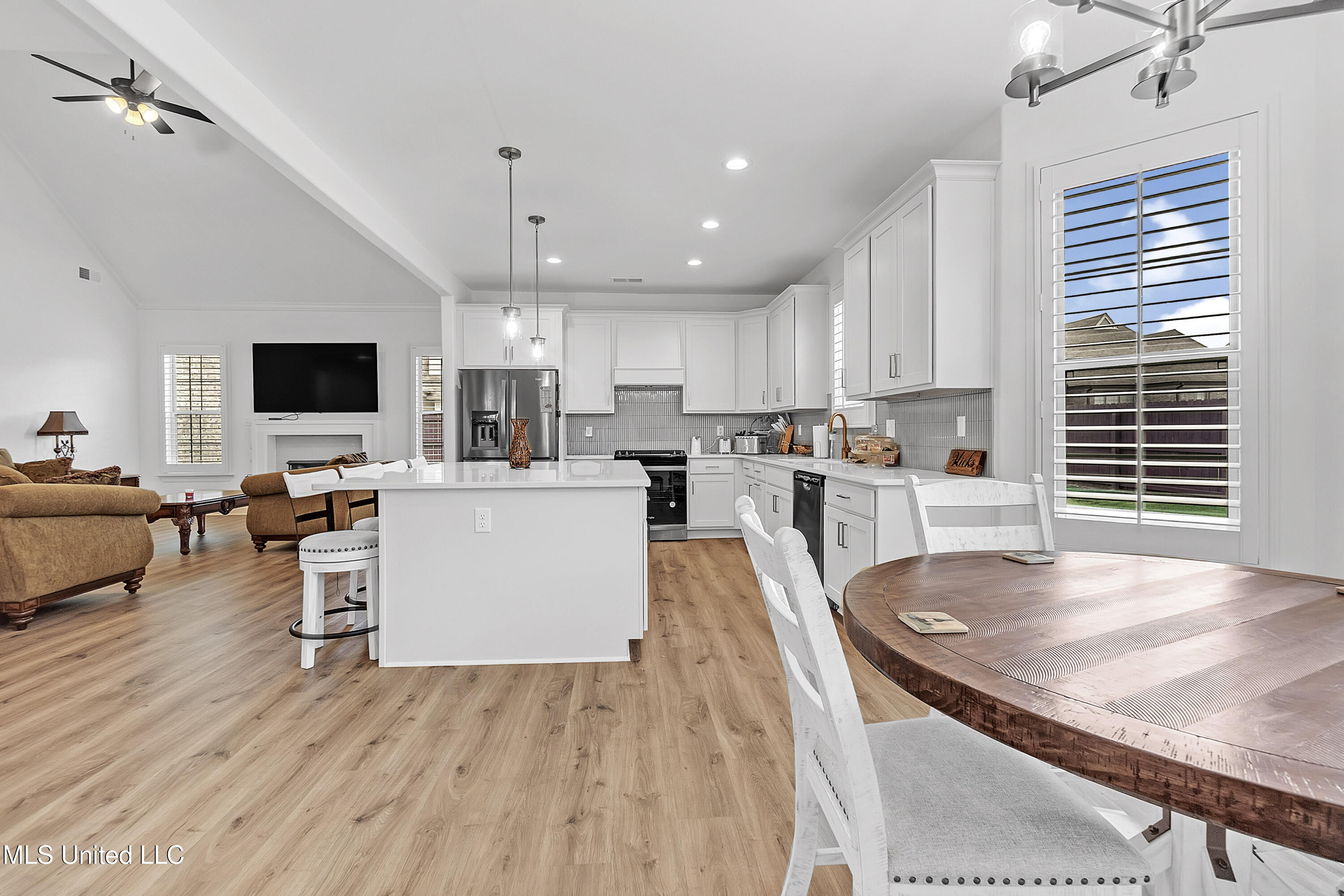 784 Arrow Cove Property Photo 10