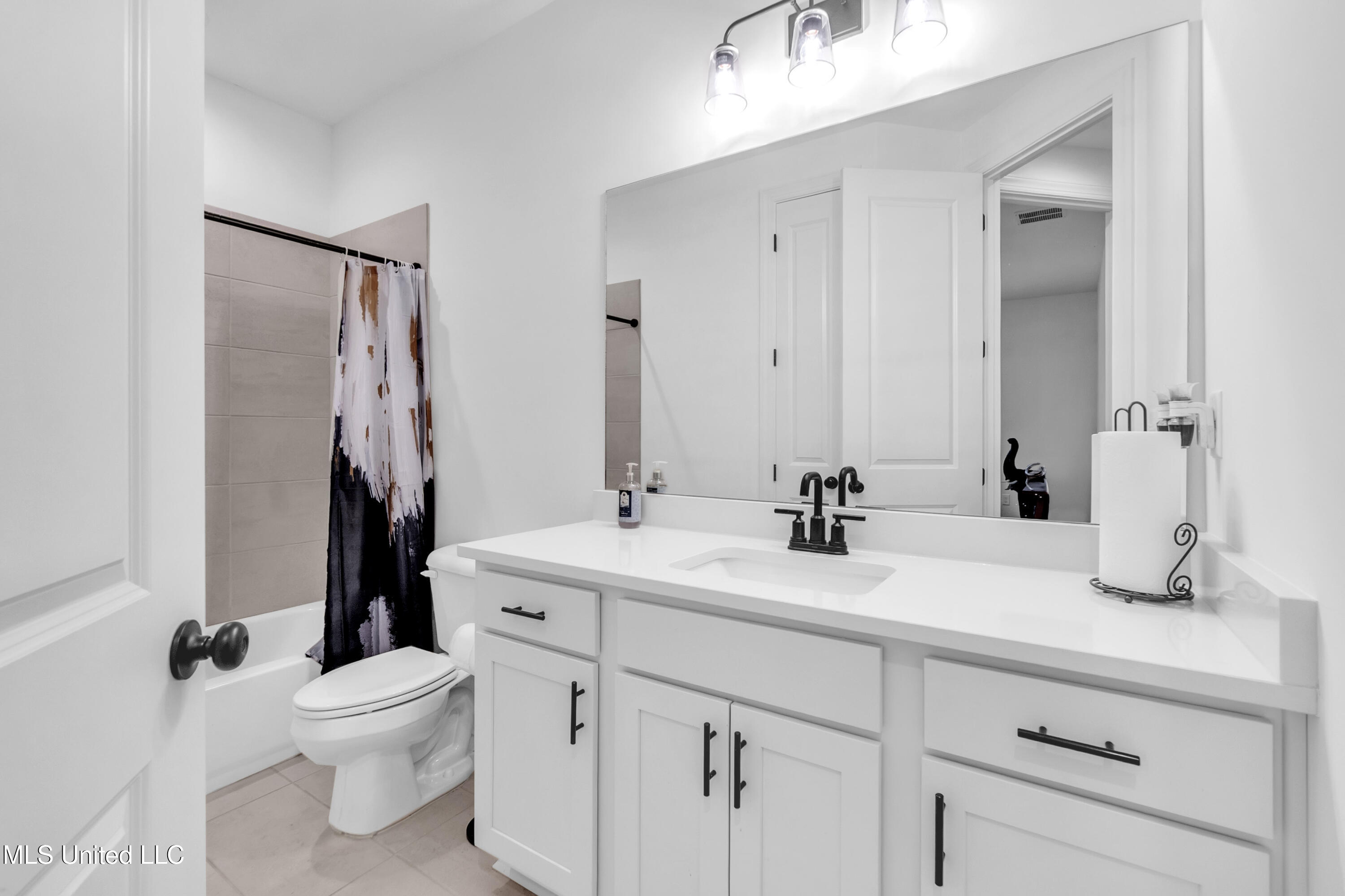 784 Arrow Cove Property Photo 24