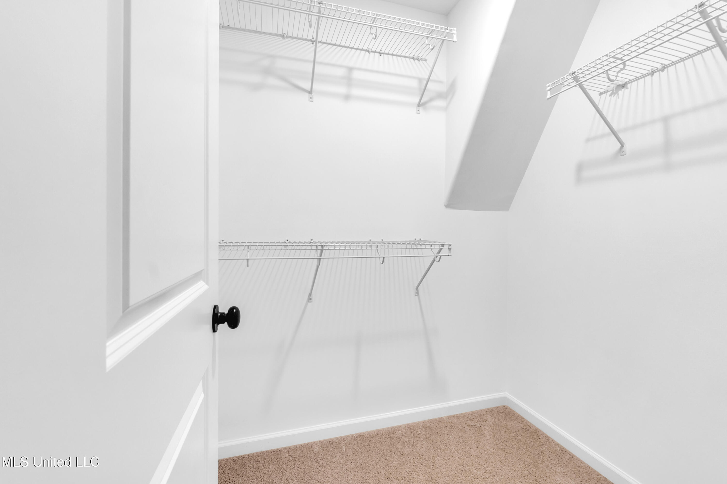 784 Arrow Cove Property Photo 35