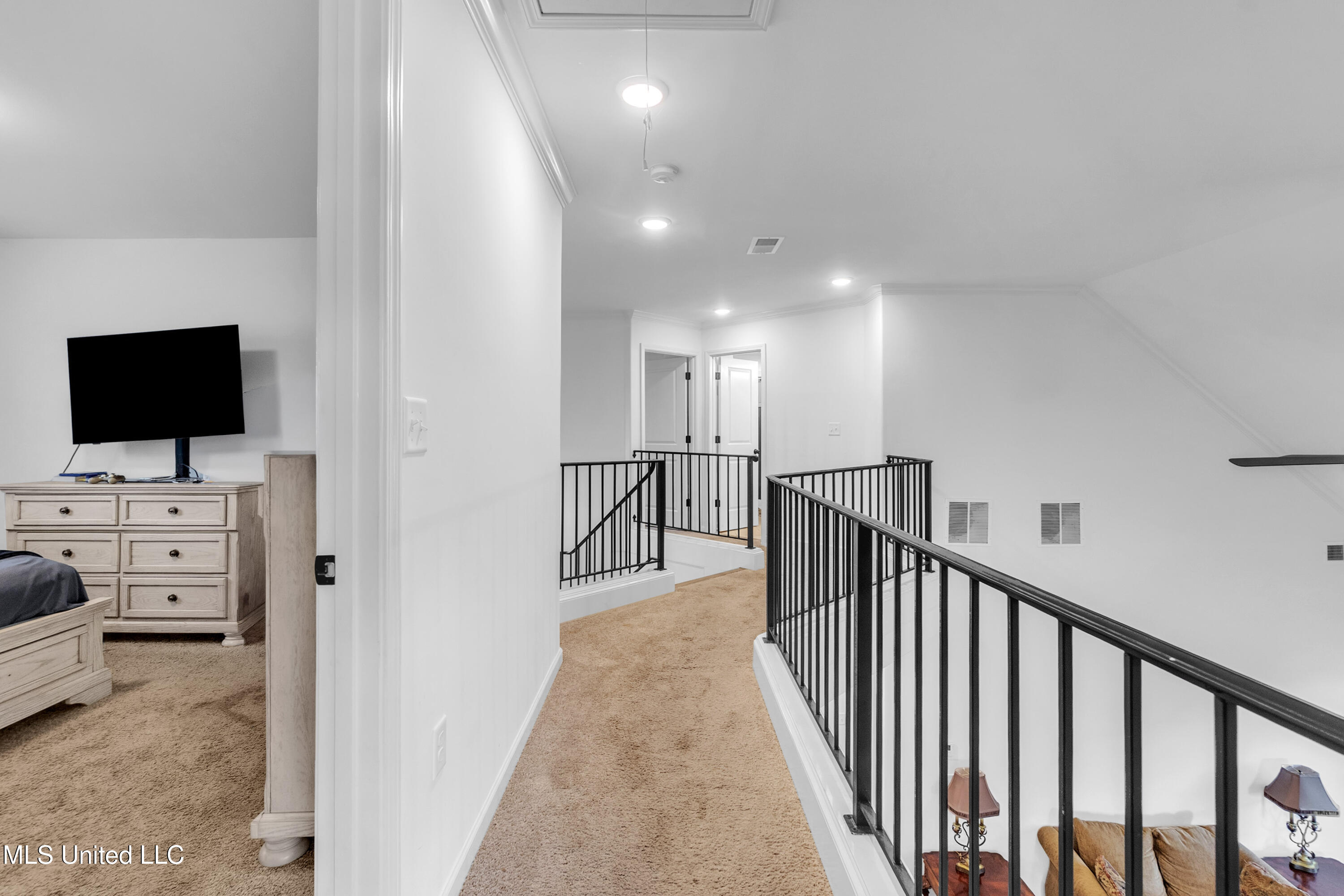 784 Arrow Cove Property Photo 38