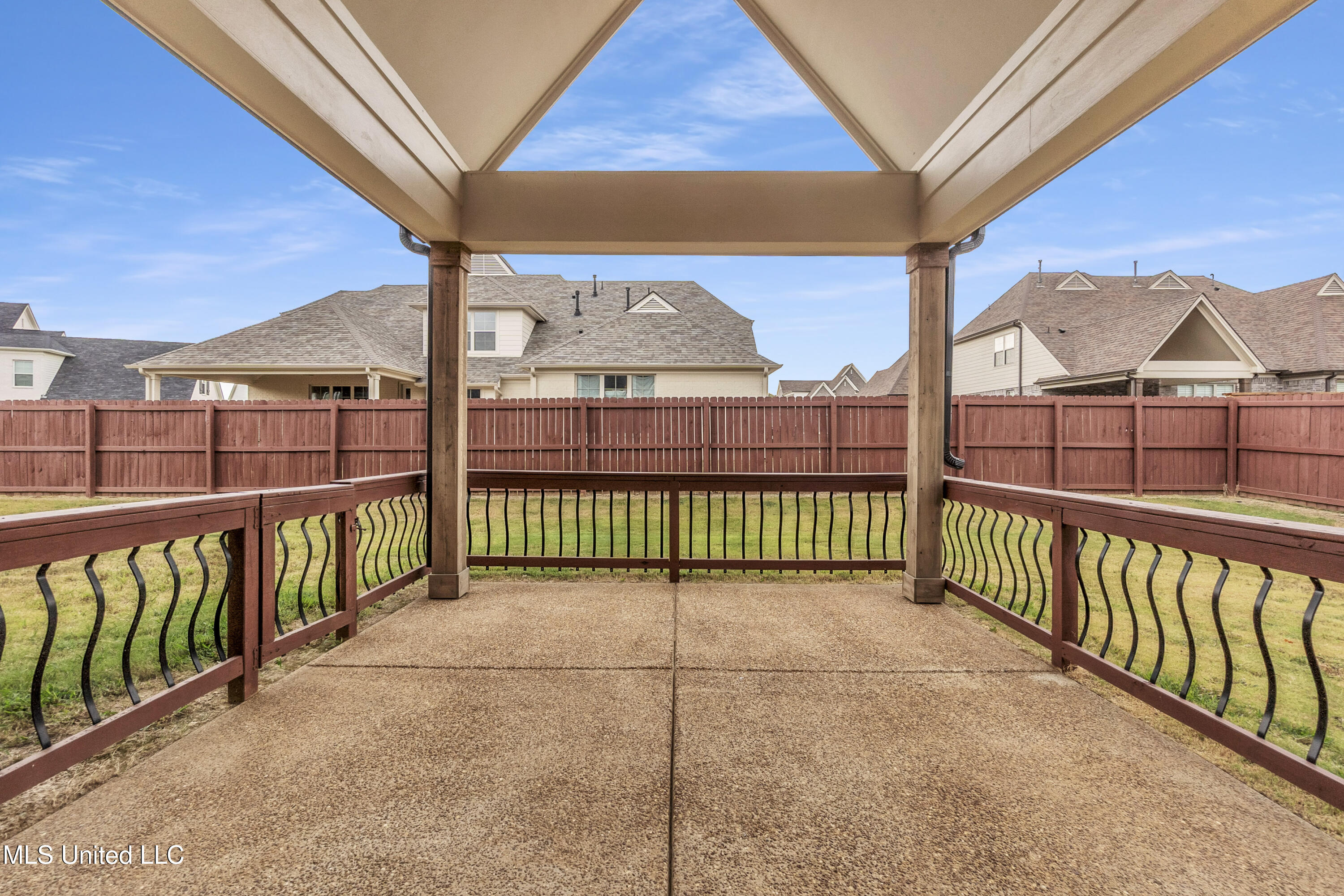 784 Arrow Cove Property Photo 44