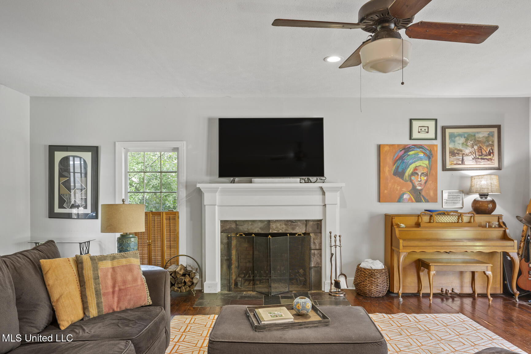 299 Wood Dale Drive Property Photo 8