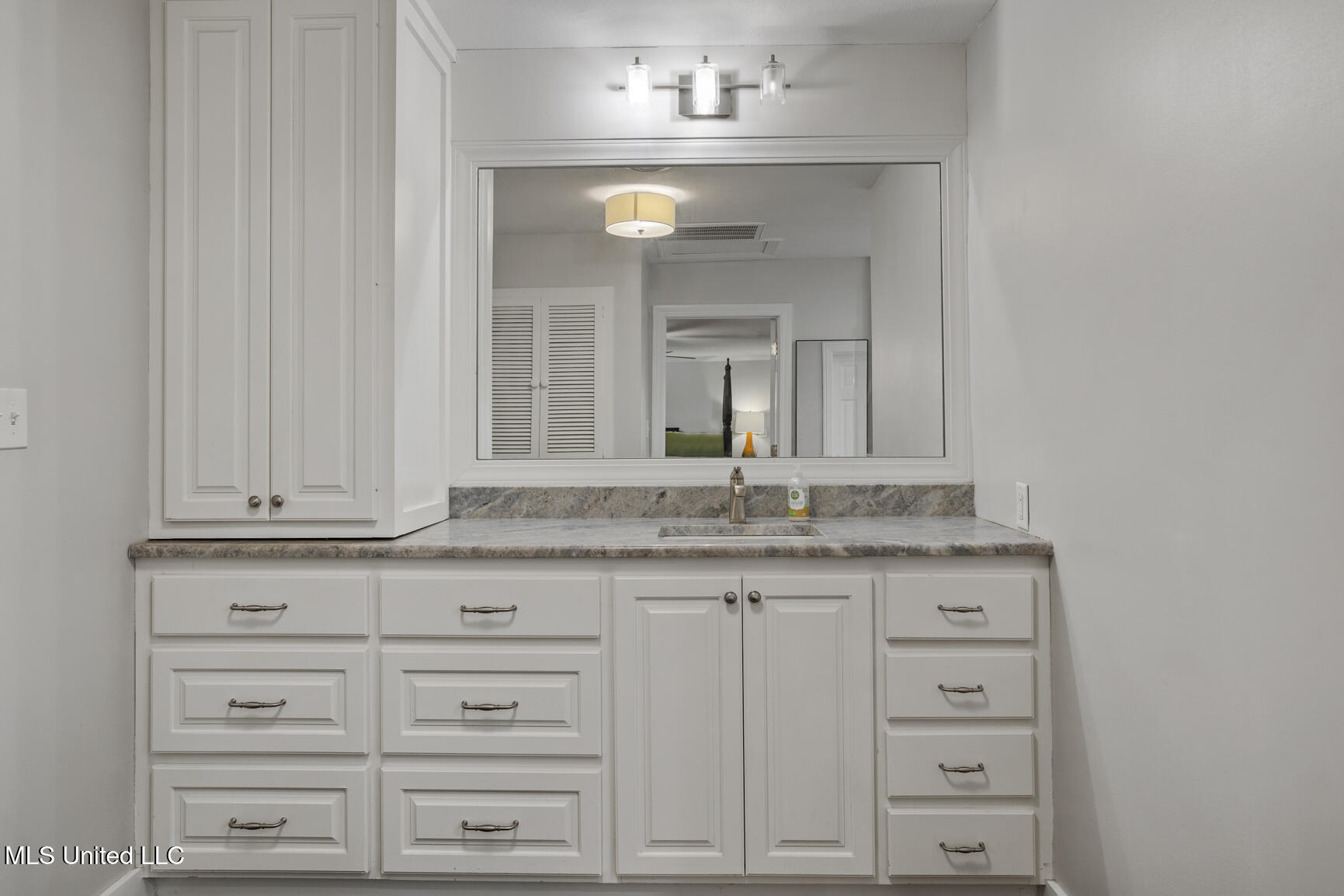 299 Wood Dale Drive Property Photo 35