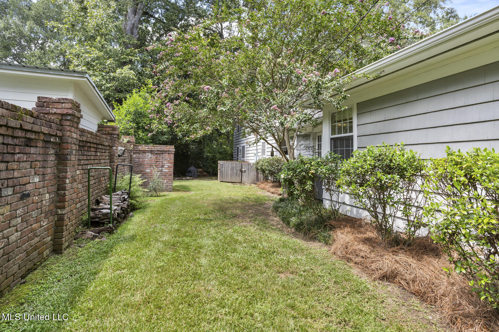 299 Wood Dale Drive Property Photo 38