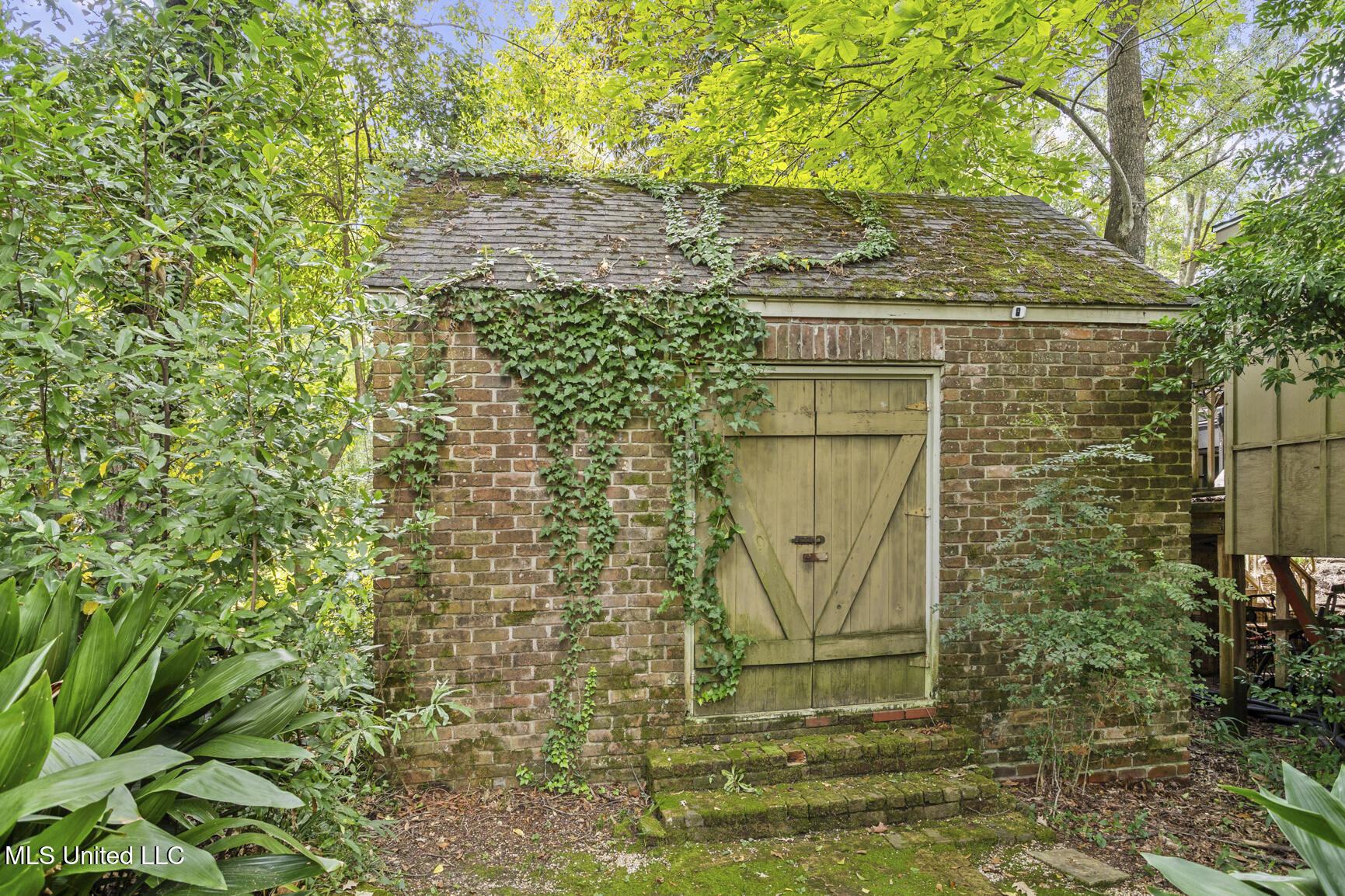 299 Wood Dale Drive Property Photo 43