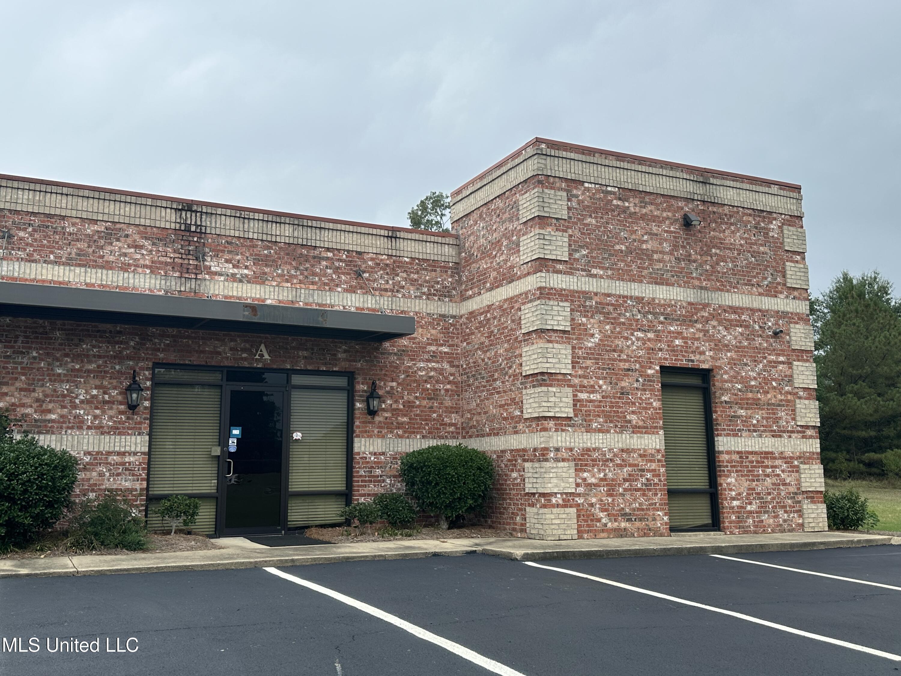 310 Byram Place Property Photo 1