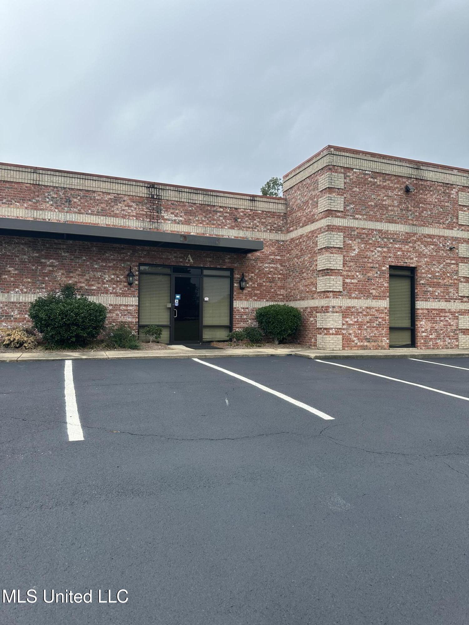 310 Byram Place Property Photo 2