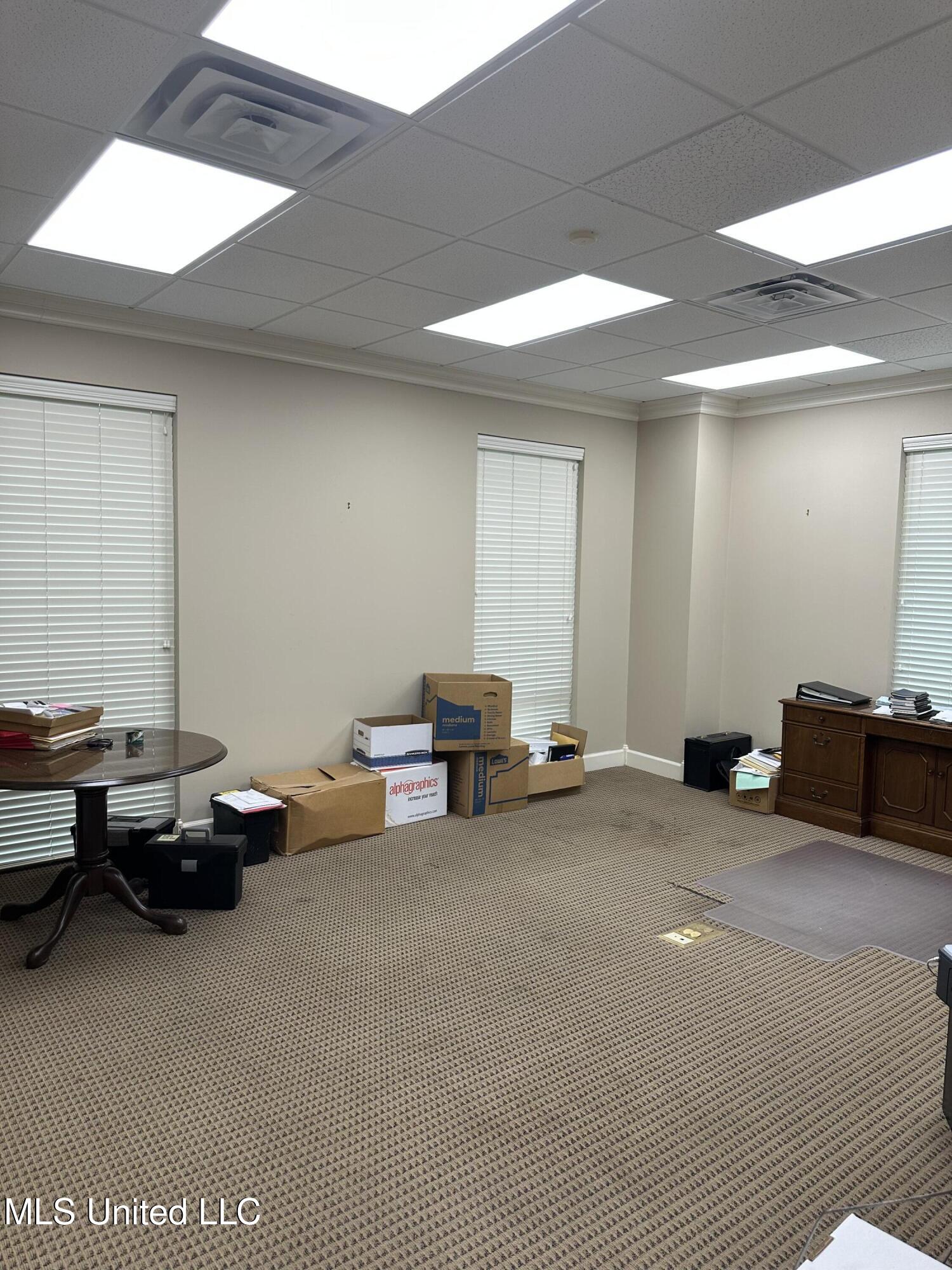 310 Byram Place Property Photo 6