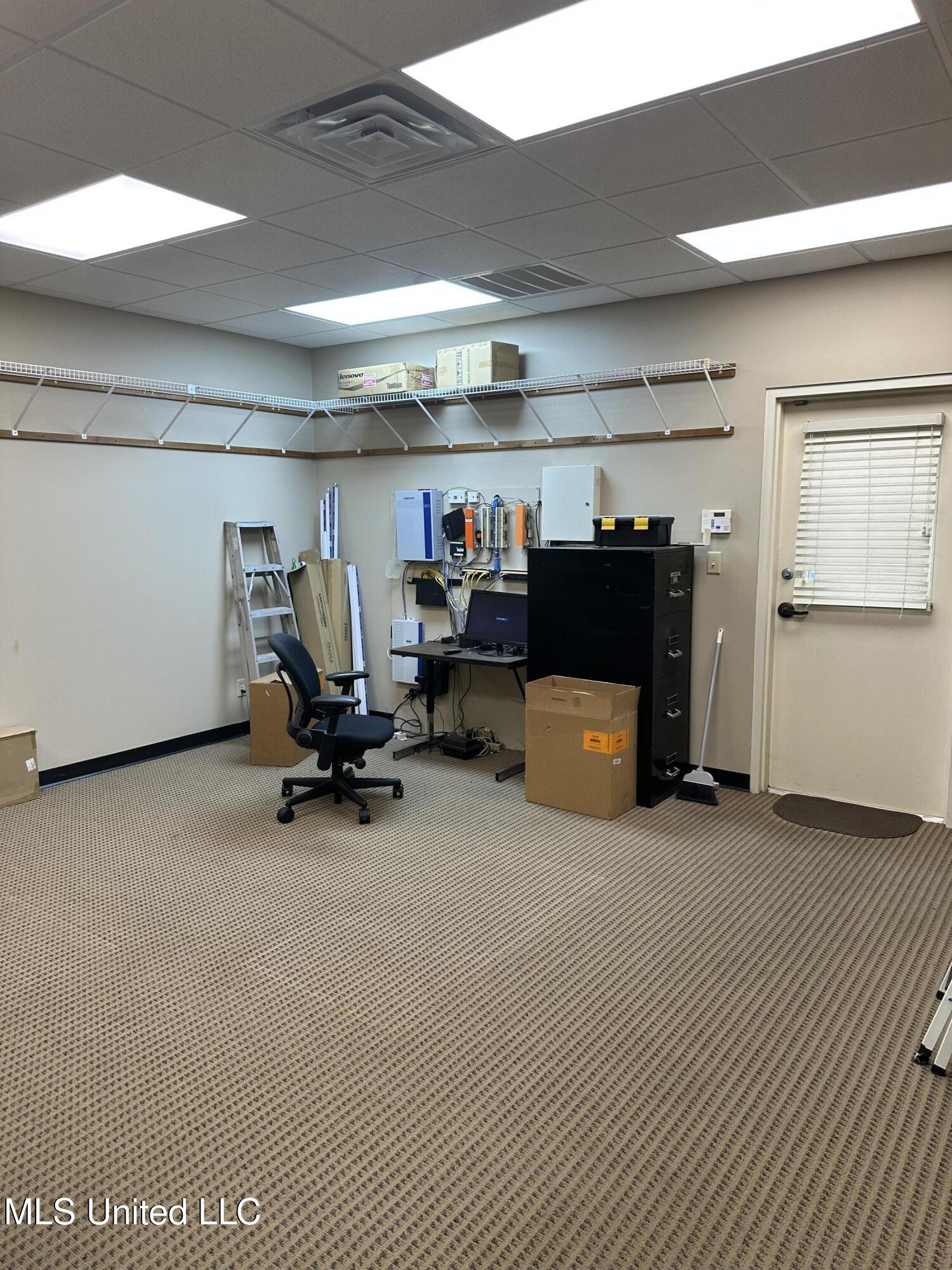 310 Byram Place Property Photo 8