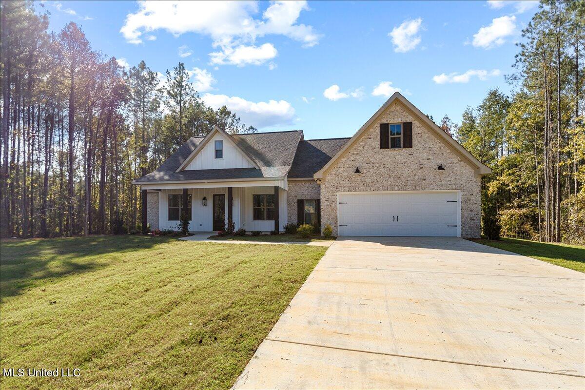 149 Ashwood Lane Property Photo 2