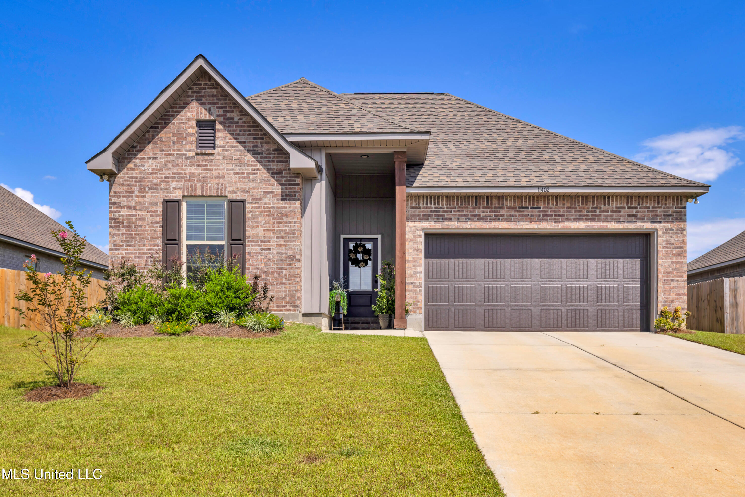 11402 Crystal Lake Drive Property Photo 1