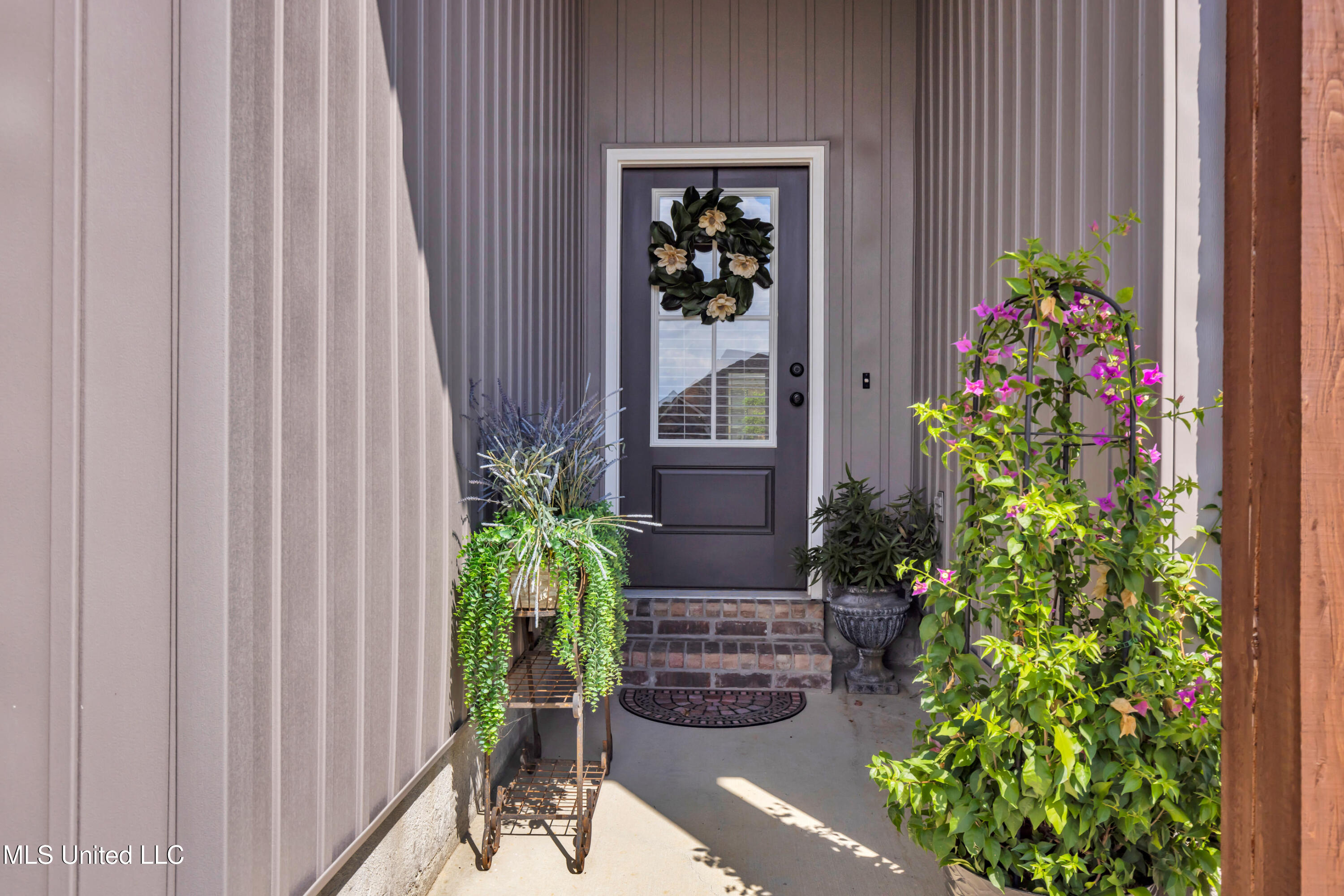 11402 Crystal Lake Drive Property Photo 5