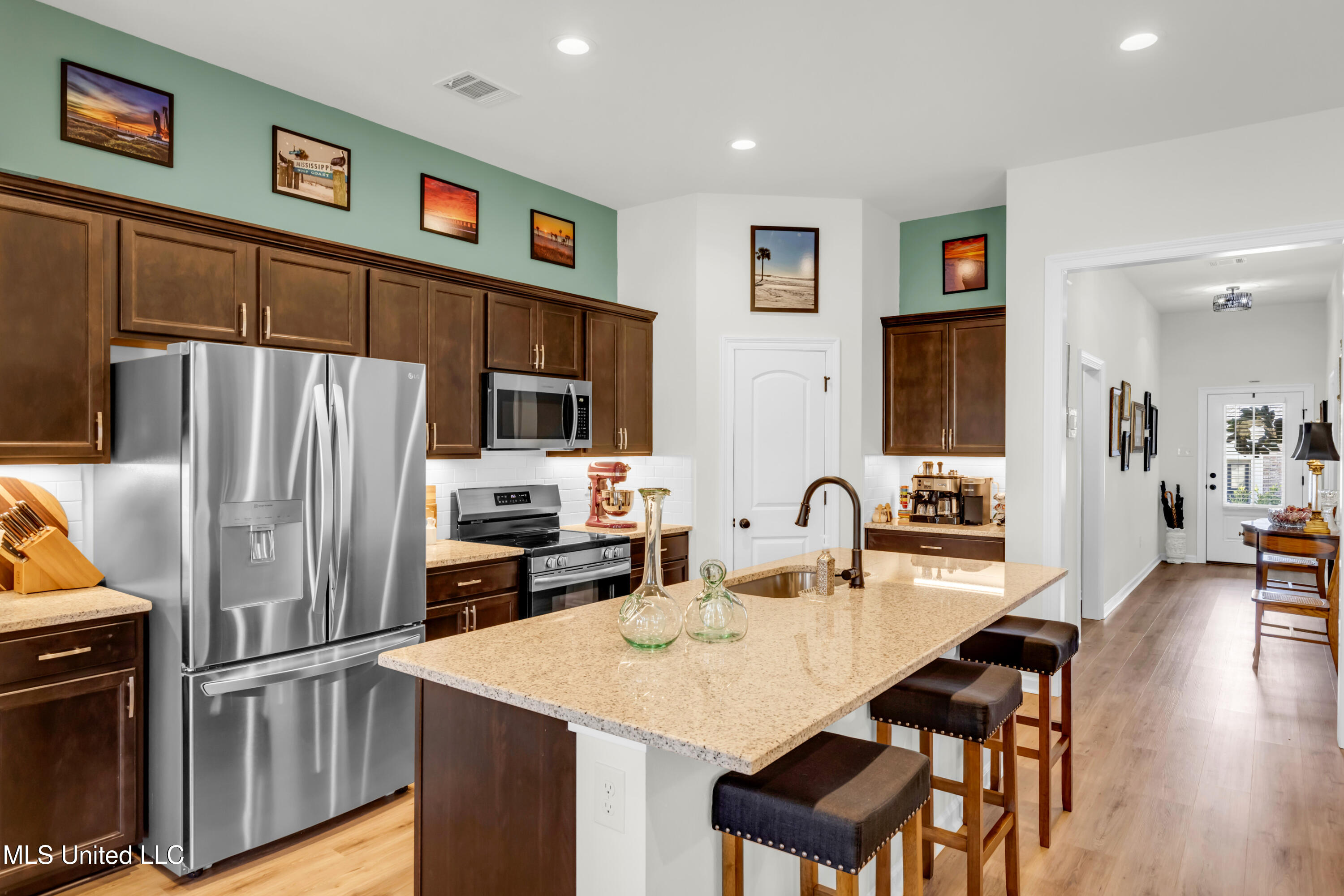 11402 Crystal Lake Drive Property Photo 13