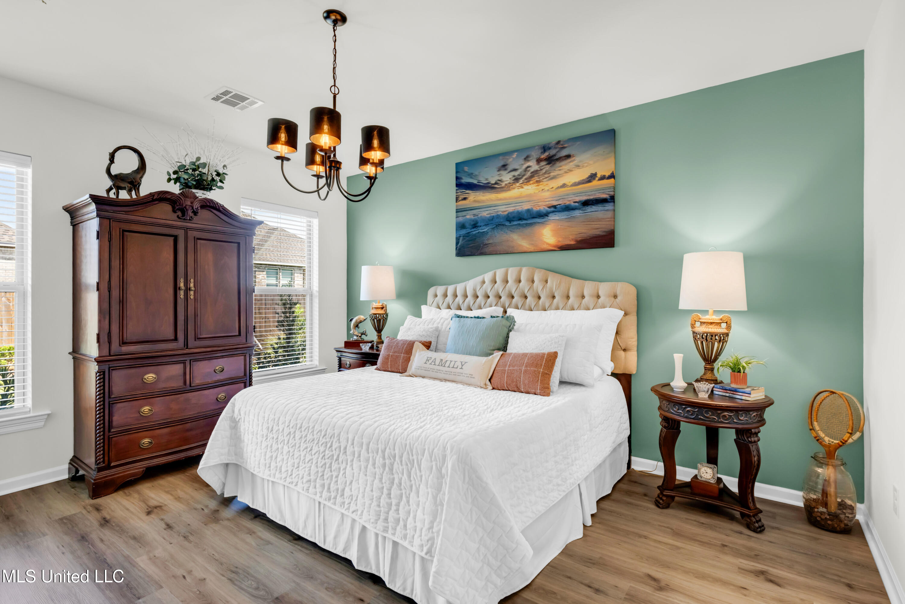 11402 Crystal Lake Drive Property Photo 20