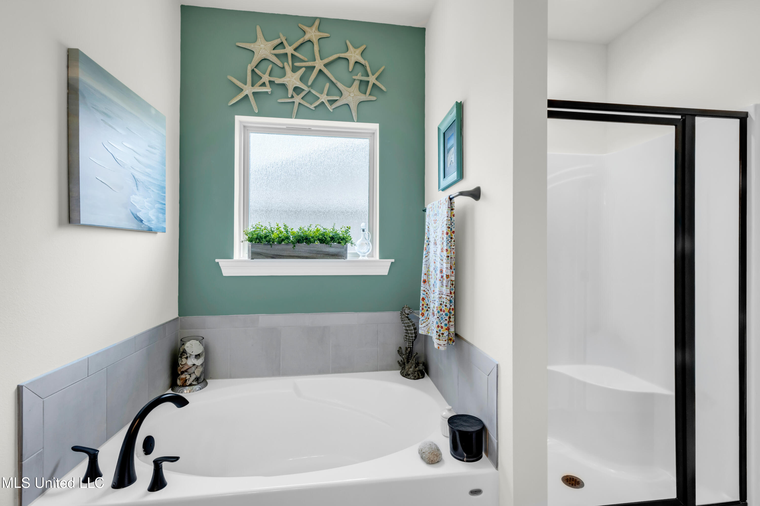 11402 Crystal Lake Drive Property Photo 24