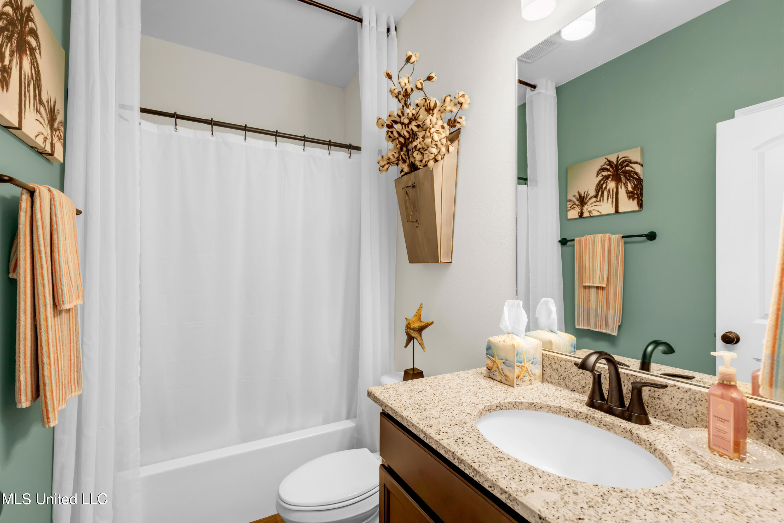 11402 Crystal Lake Drive Property Photo 31