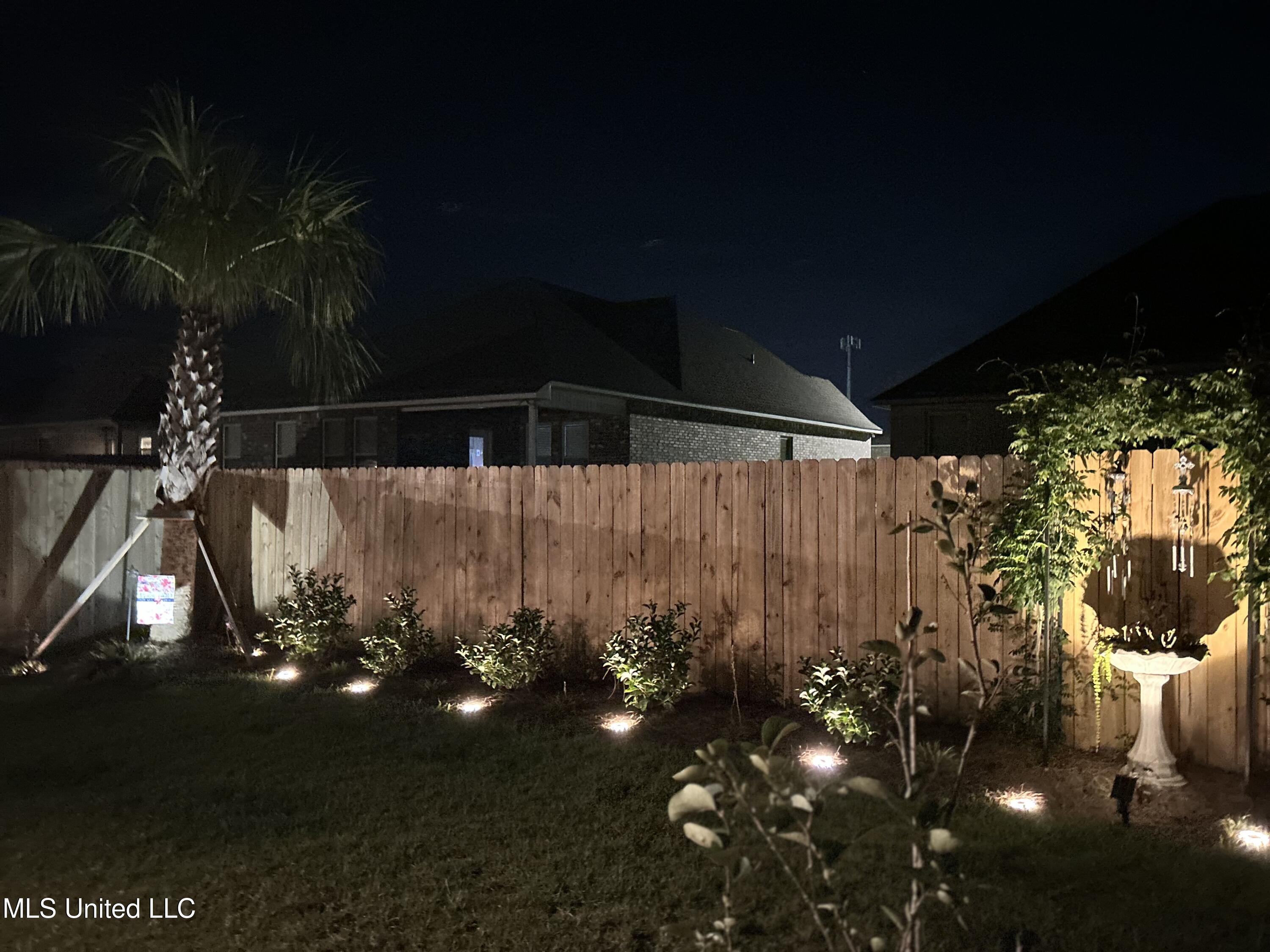 11402 Crystal Lake Drive Property Photo 37