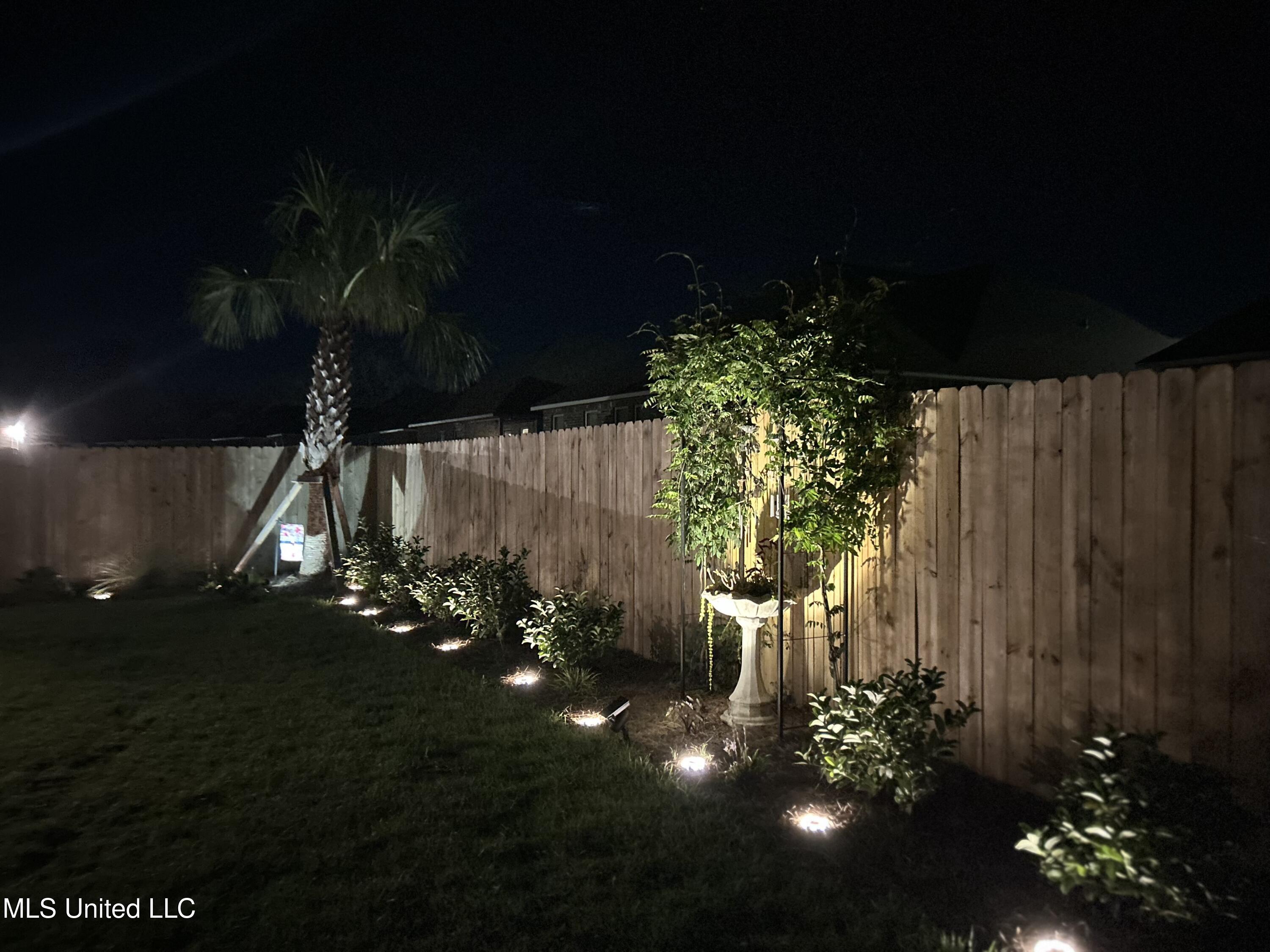 11402 Crystal Lake Drive Property Photo 39