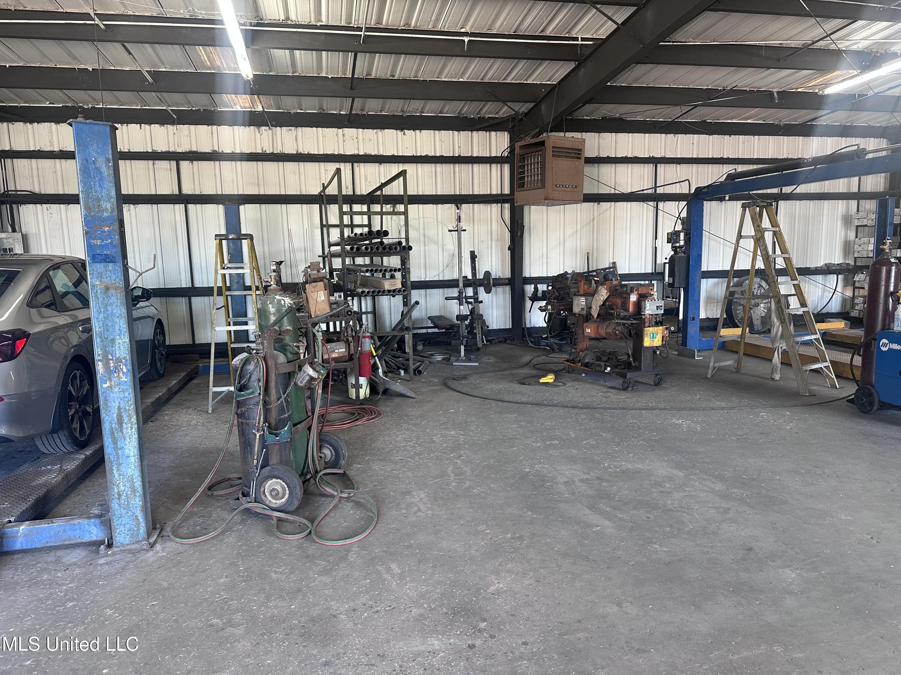 3730 Main Street Property Photo 6