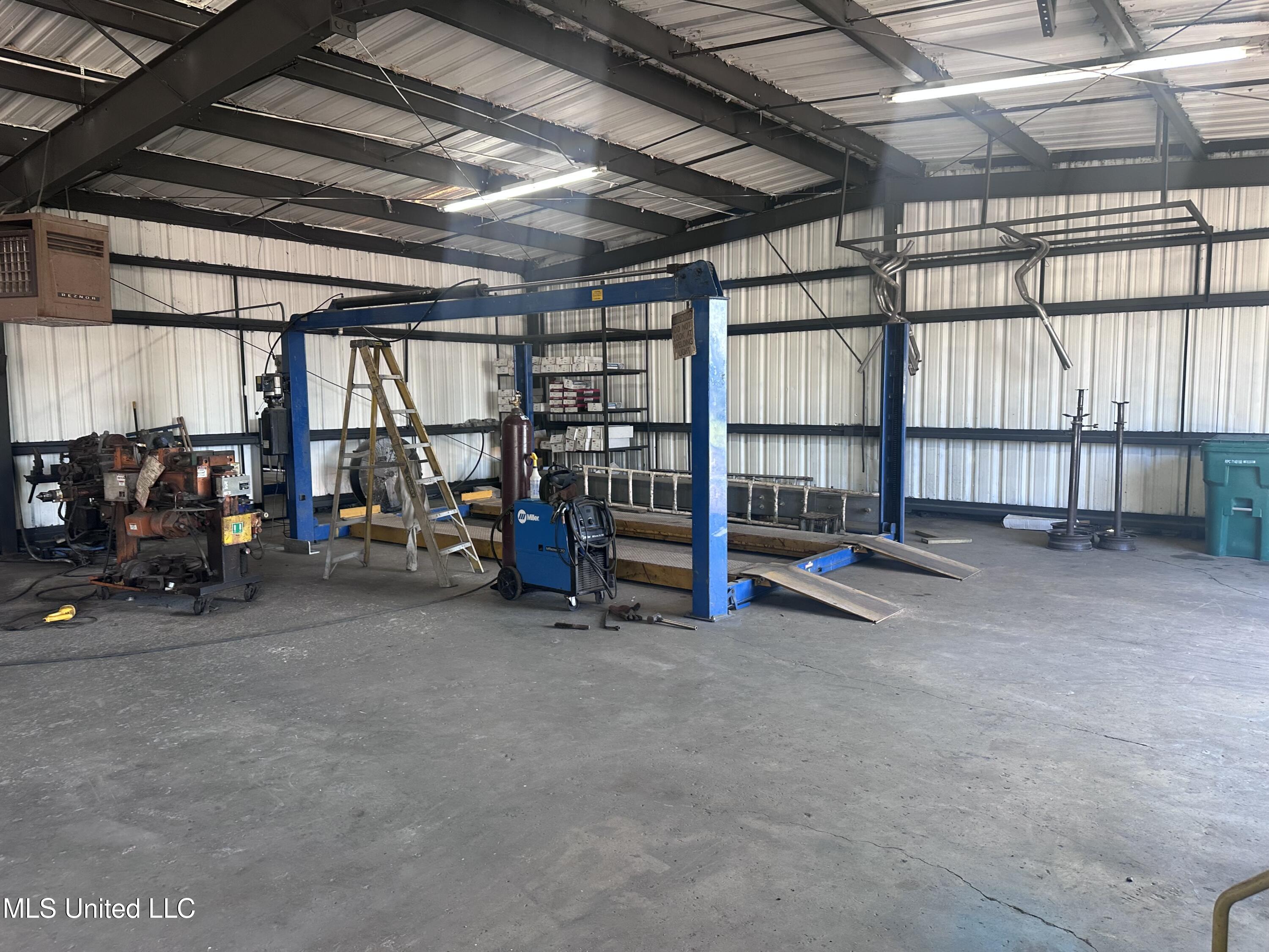 3730 Main Street Property Photo 7