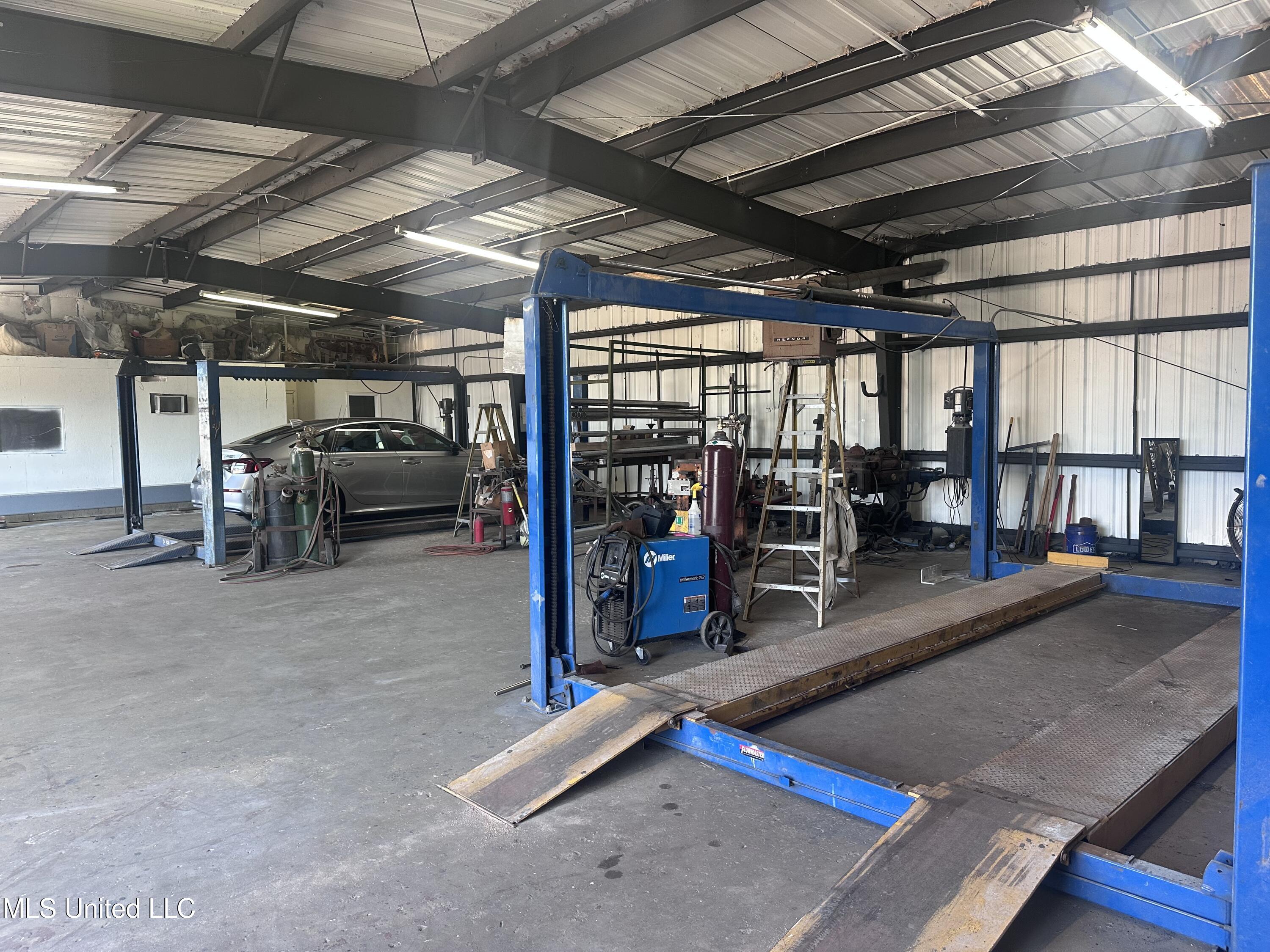 3730 Main Street Property Photo 8