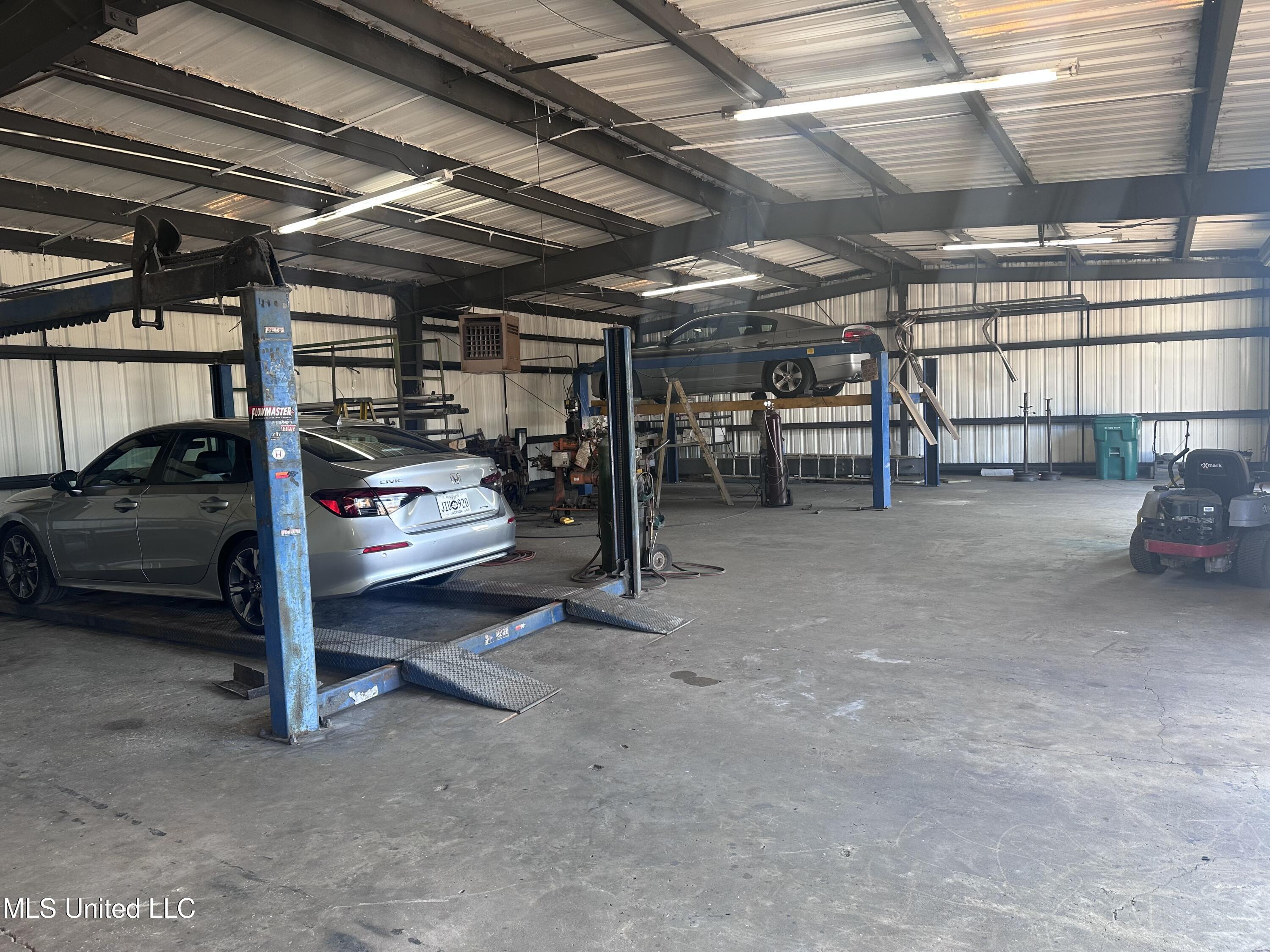 3730 Main Street Property Photo 9