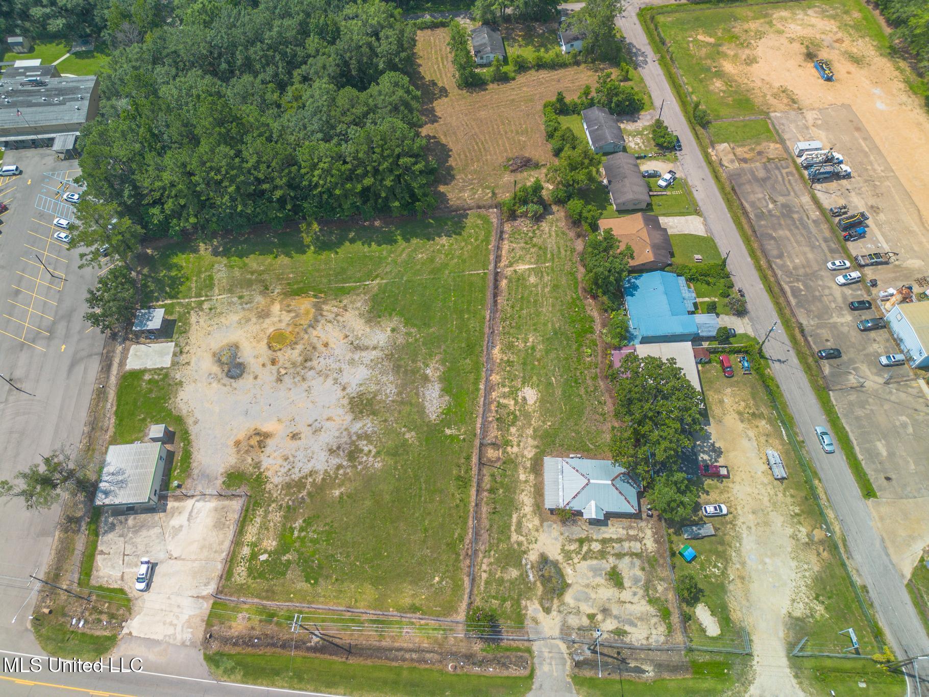 5205 Old Hwy 42 Property Photo 4