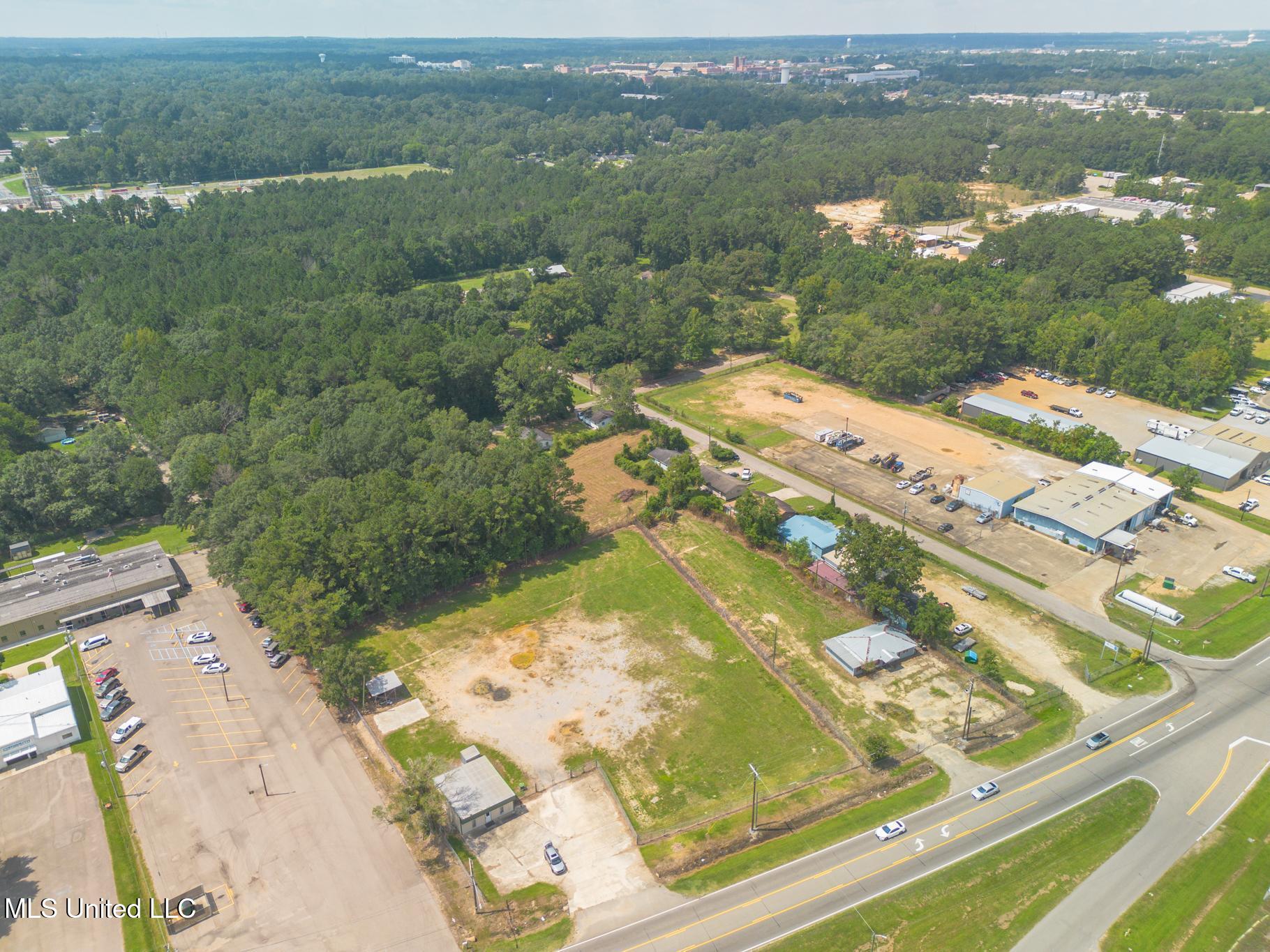 5205 Old Hwy 42 Property Photo 8