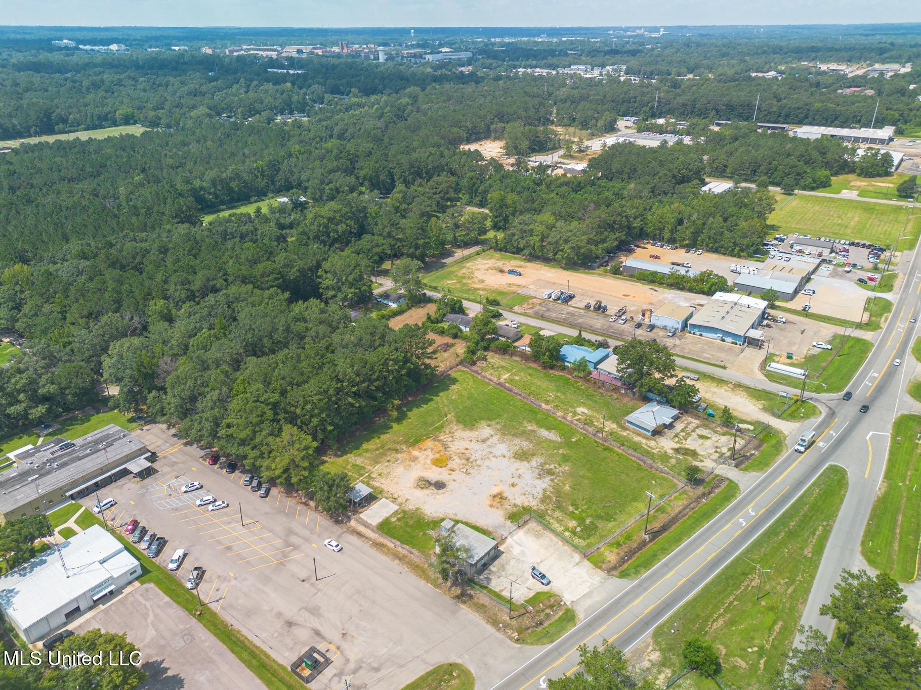 5205 Old Hwy 42 Property Photo 9