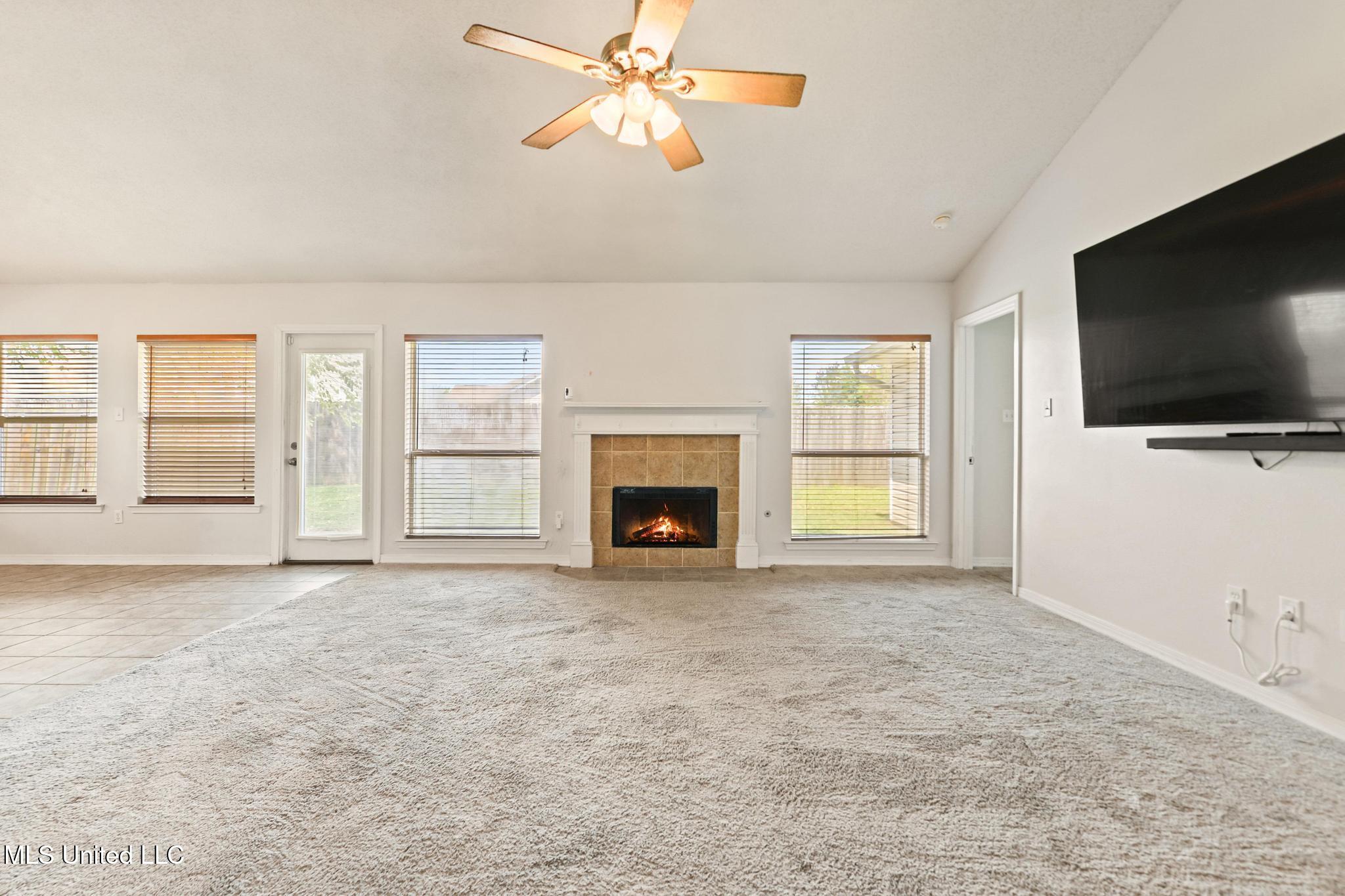 18026 Cypress Pointe Drive Property Photo 3