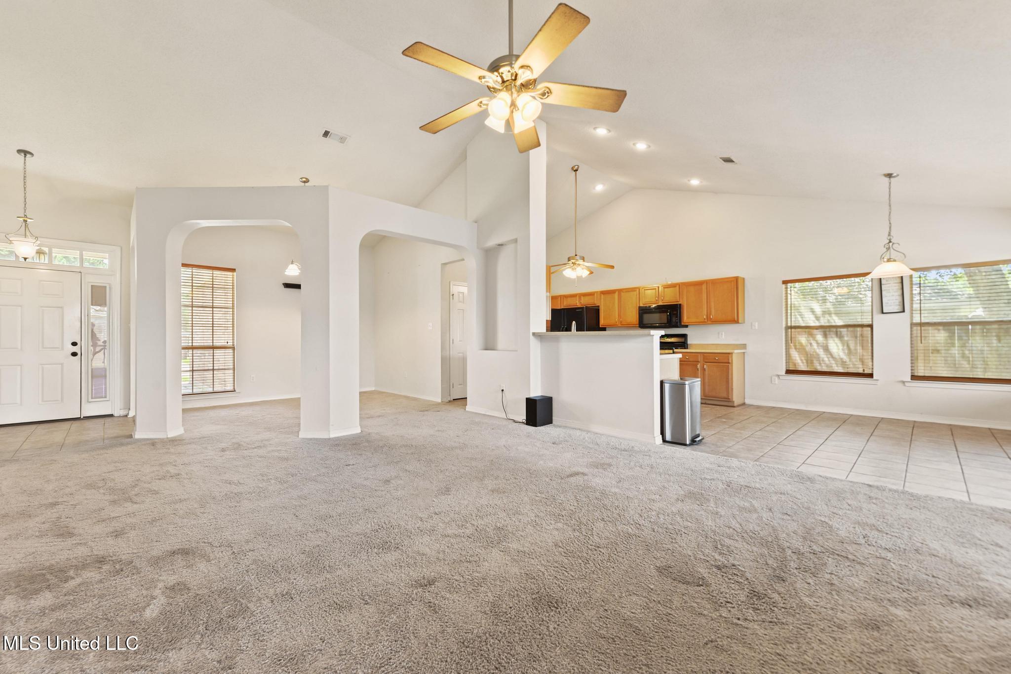 18026 Cypress Pointe Drive Property Photo 6
